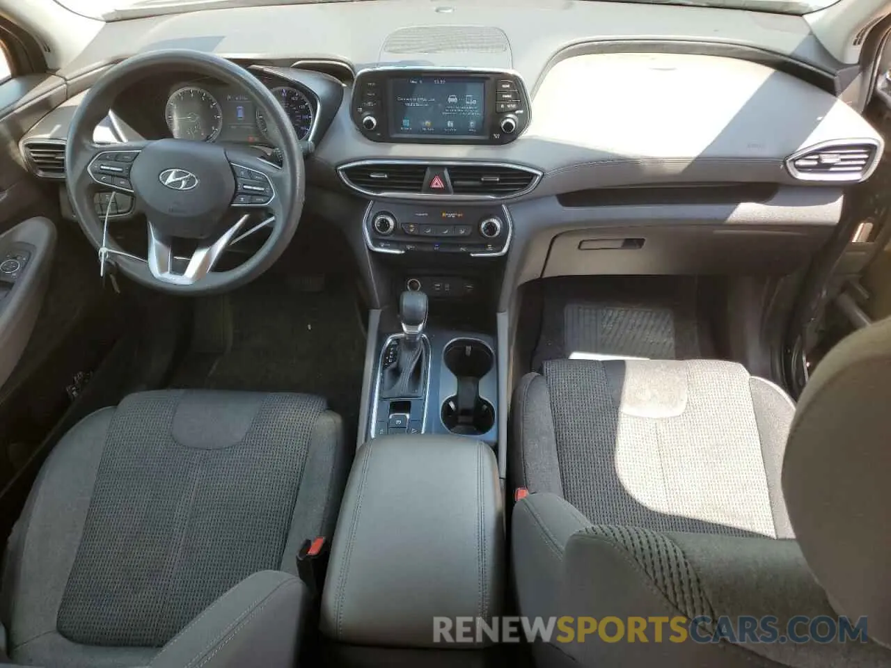 8 Photograph of a damaged car 5NMS2CAD0KH085480 HYUNDAI SANTA FE 2019