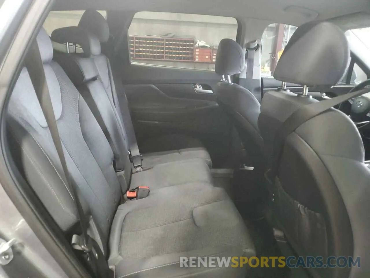 10 Photograph of a damaged car 5NMS2CAD0KH095412 HYUNDAI SANTA FE 2019