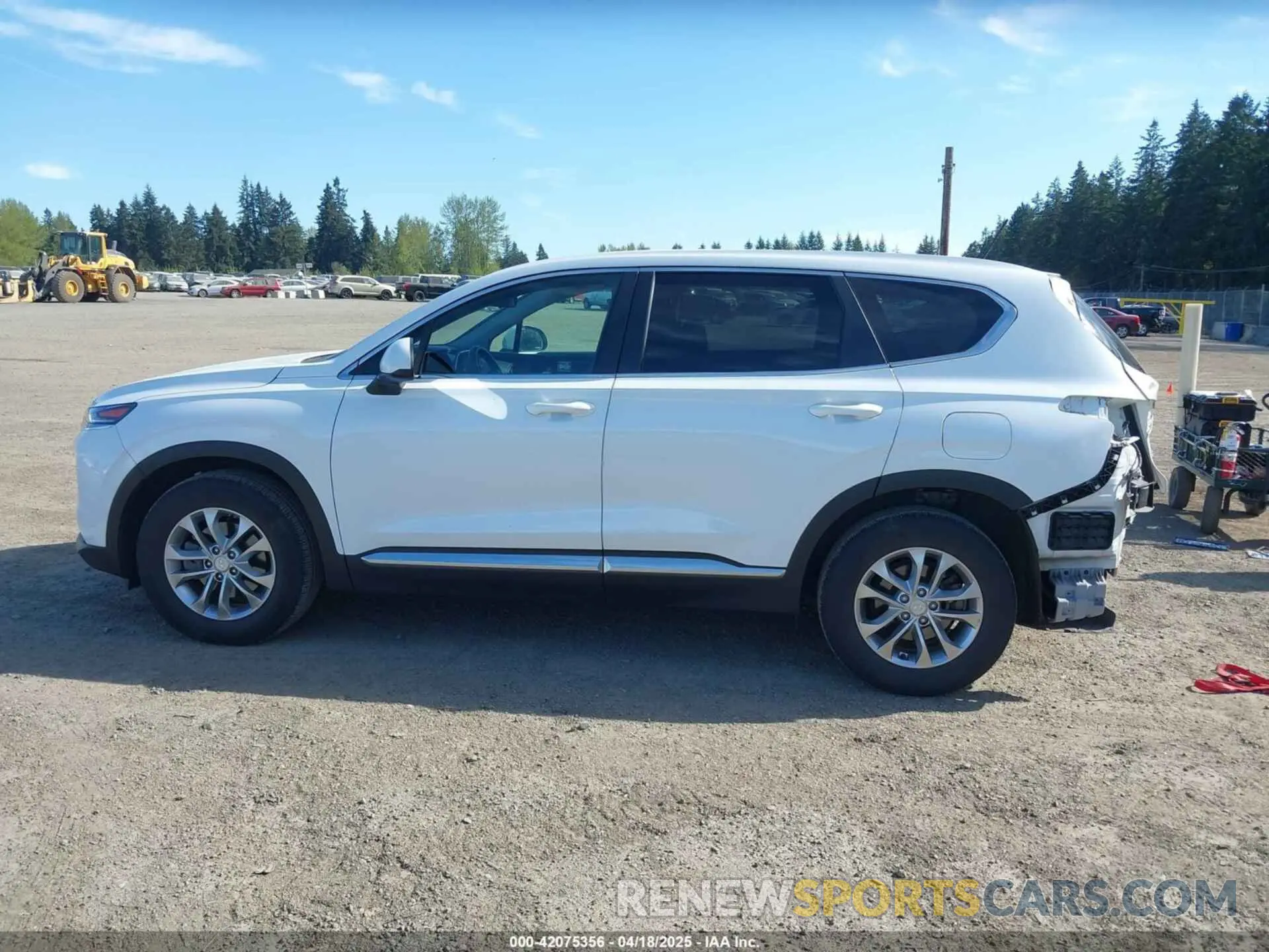 15 Photograph of a damaged car 5NMS2CAD0KH098259 HYUNDAI SANTA FE 2019