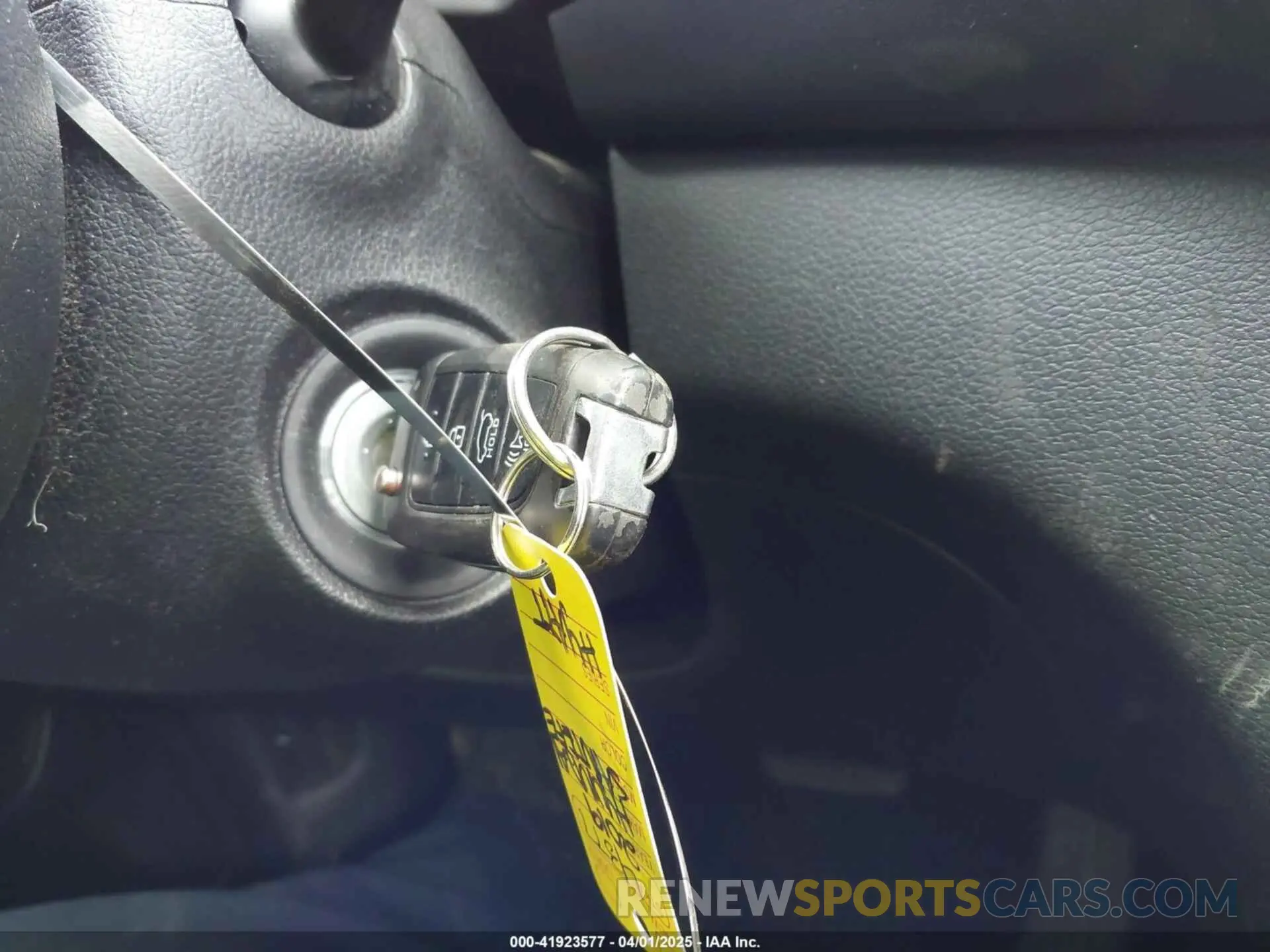 11 Photograph of a damaged car 5NMS2CAD0KH117201 HYUNDAI SANTA FE 2019