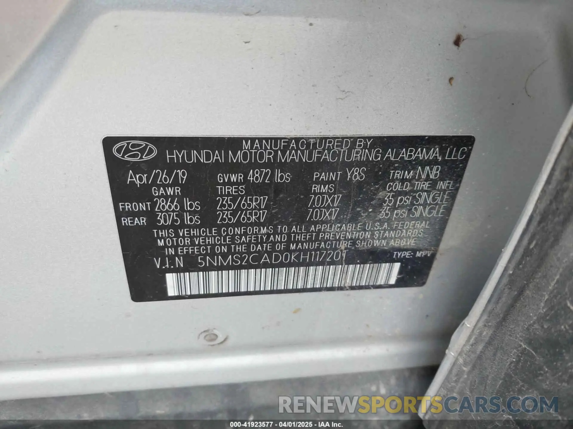 9 Photograph of a damaged car 5NMS2CAD0KH117201 HYUNDAI SANTA FE 2019