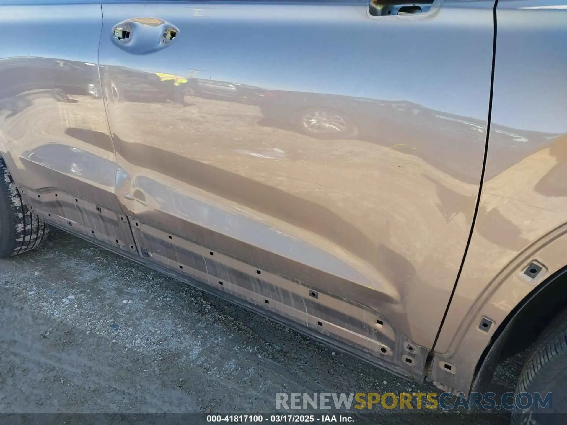 18 Photograph of a damaged car 5NMS2CAD0KH117649 HYUNDAI SANTA FE 2019