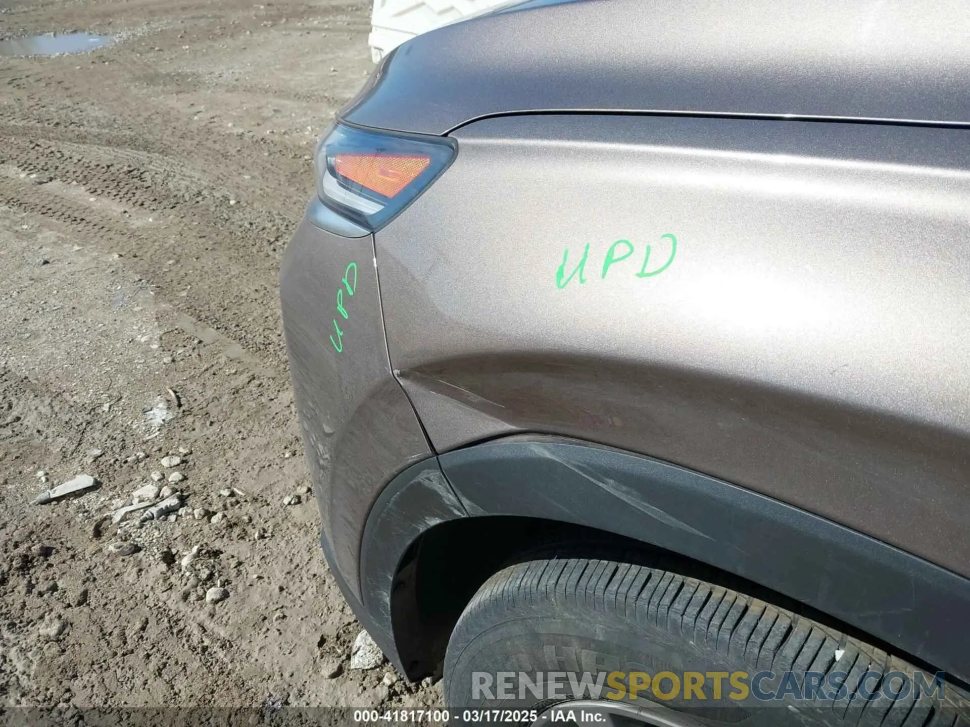 22 Photograph of a damaged car 5NMS2CAD0KH117649 HYUNDAI SANTA FE 2019