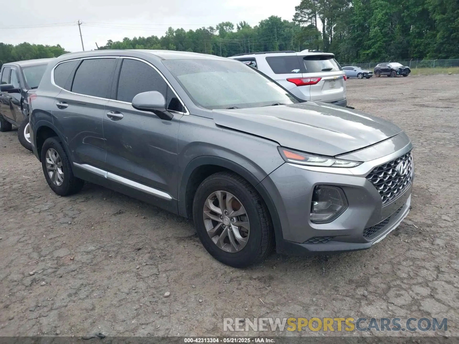 1 Photograph of a damaged car 5NMS2CAD0KH118011 HYUNDAI SANTA FE 2019