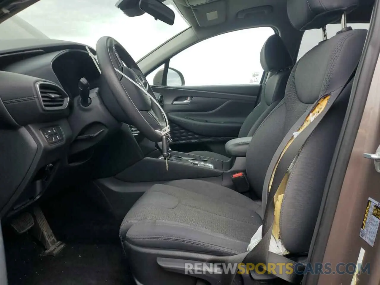 7 Photograph of a damaged car 5NMS2CAD0KH123337 HYUNDAI SANTA FE 2019