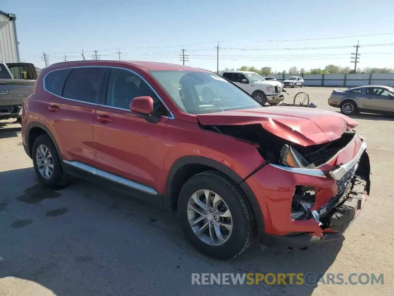 4 Photograph of a damaged car 5NMS2CAD1KH032125 HYUNDAI SANTA FE 2019