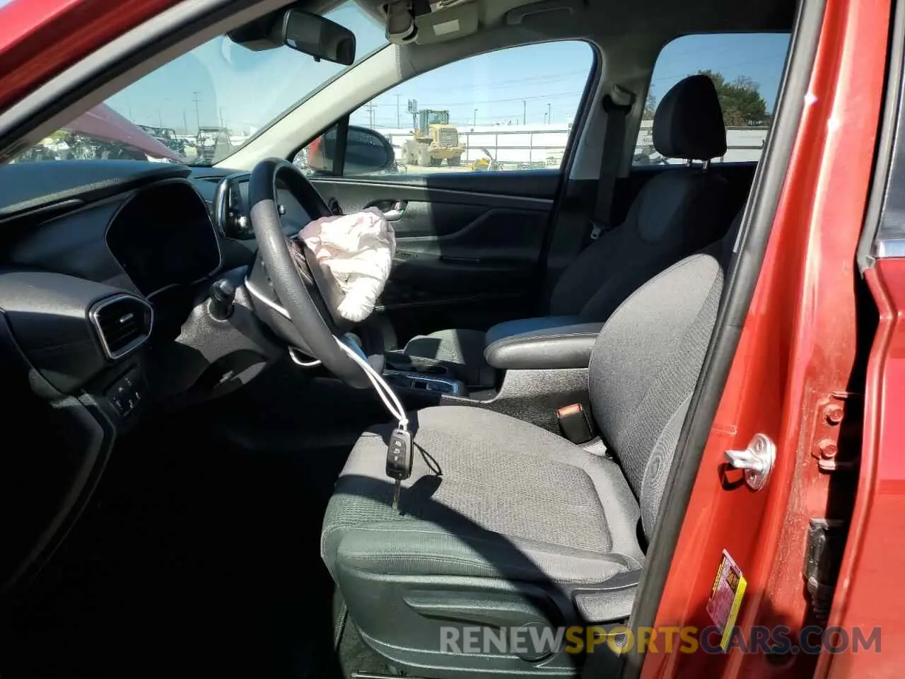 7 Photograph of a damaged car 5NMS2CAD1KH032125 HYUNDAI SANTA FE 2019