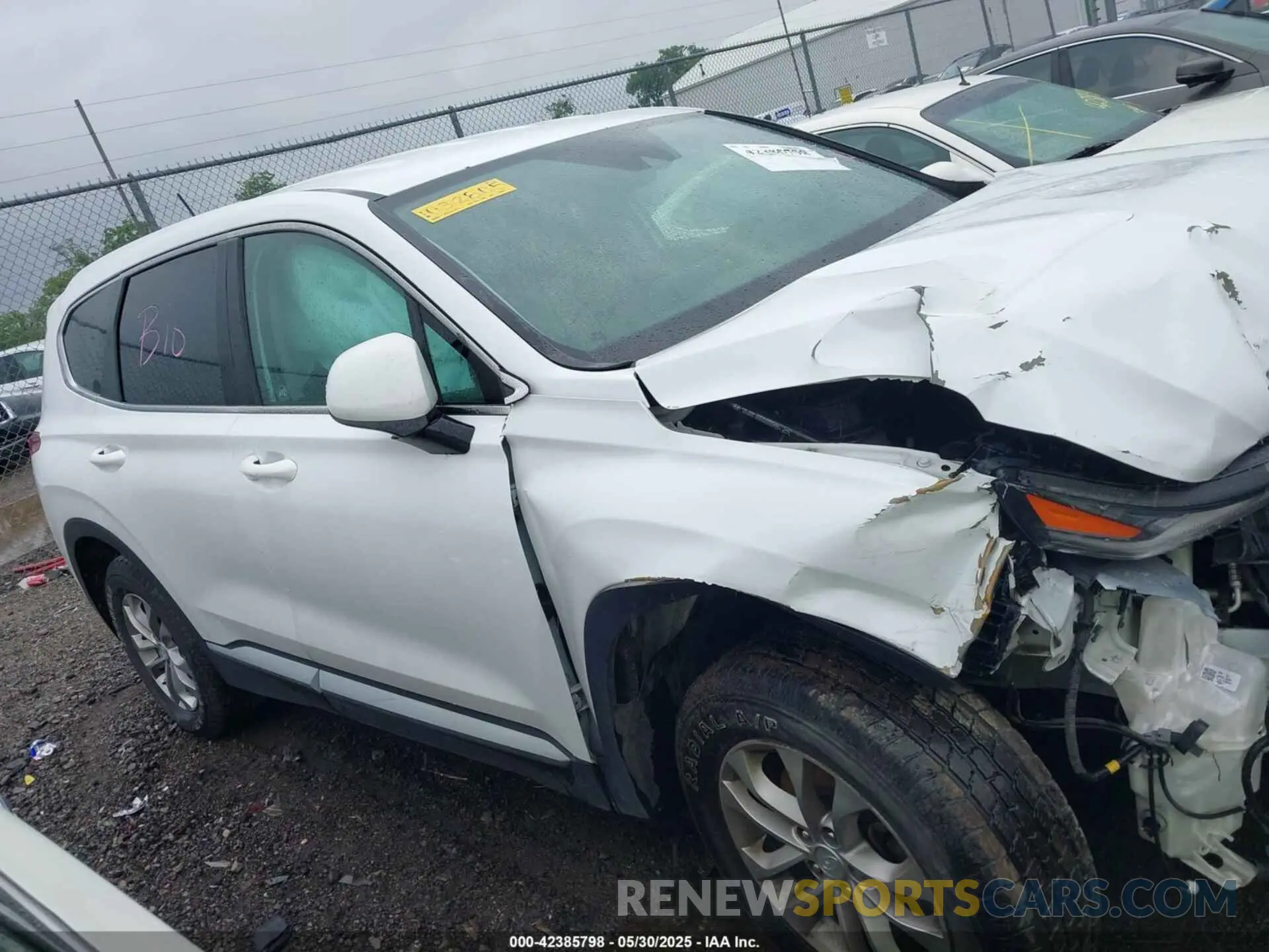 12 Photograph of a damaged car 5NMS2CAD1KH032805 HYUNDAI SANTA FE 2019