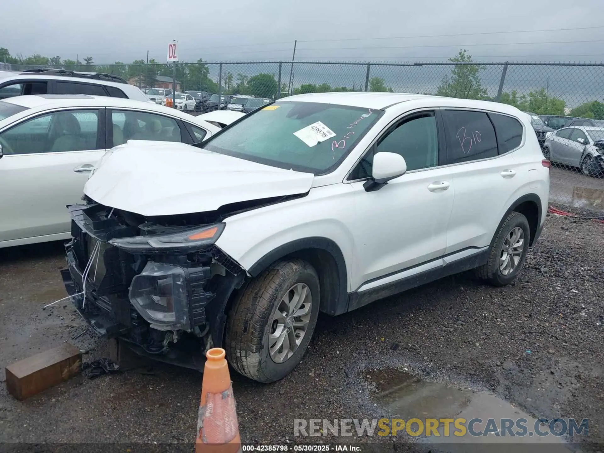 2 Photograph of a damaged car 5NMS2CAD1KH032805 HYUNDAI SANTA FE 2019