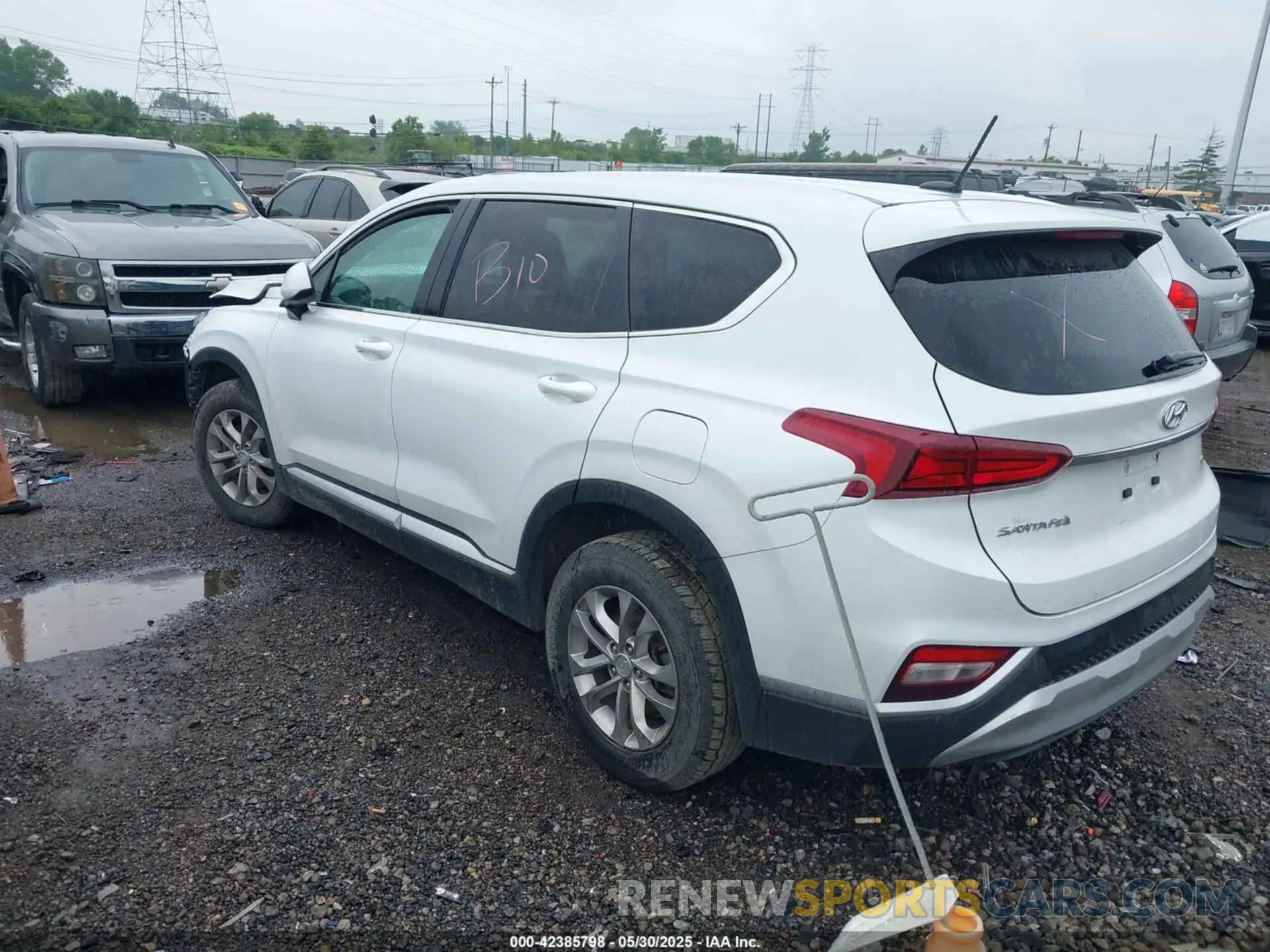 3 Photograph of a damaged car 5NMS2CAD1KH032805 HYUNDAI SANTA FE 2019