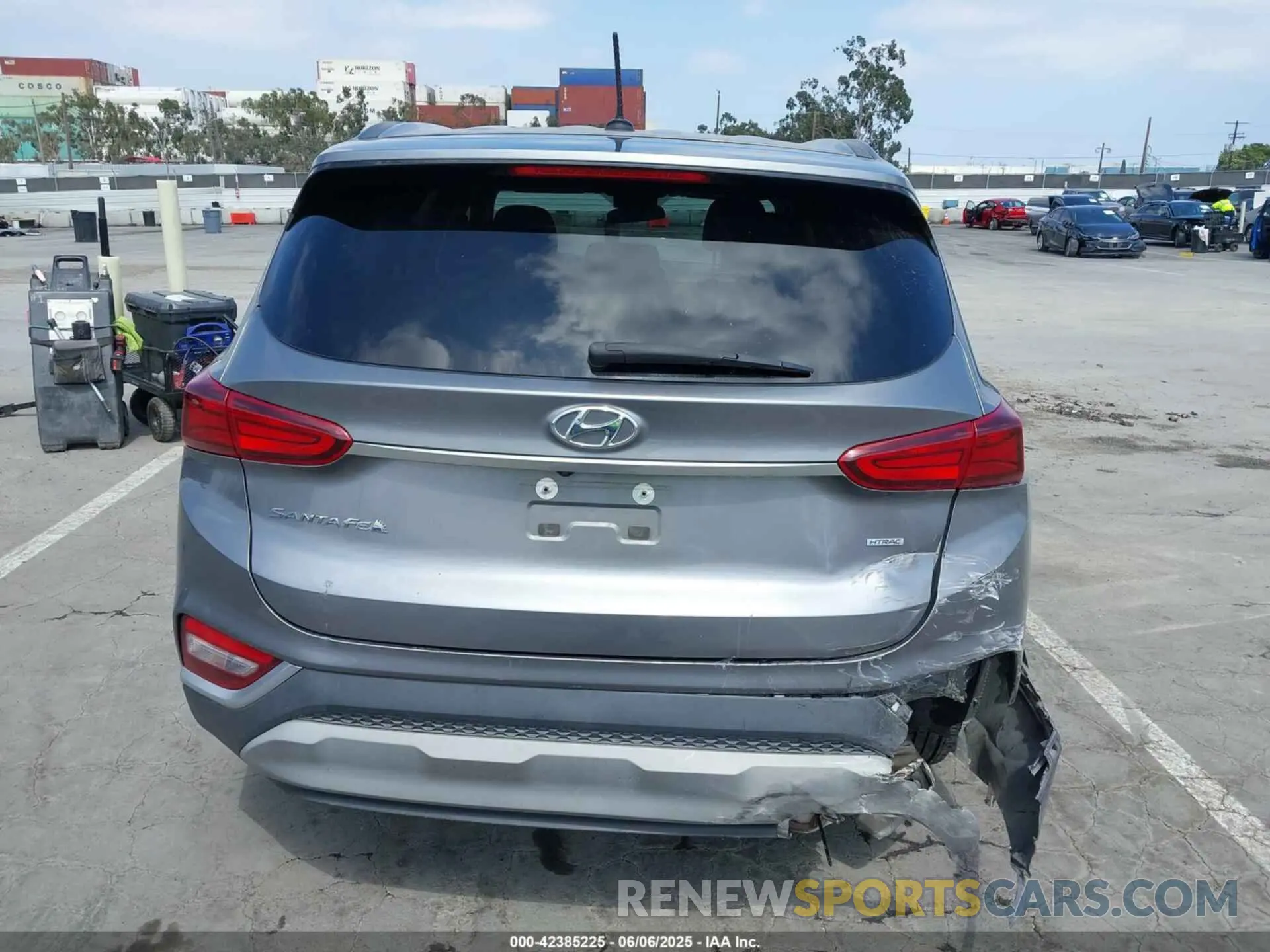 16 Photograph of a damaged car 5NMS2CAD1KH097198 HYUNDAI SANTA FE 2019