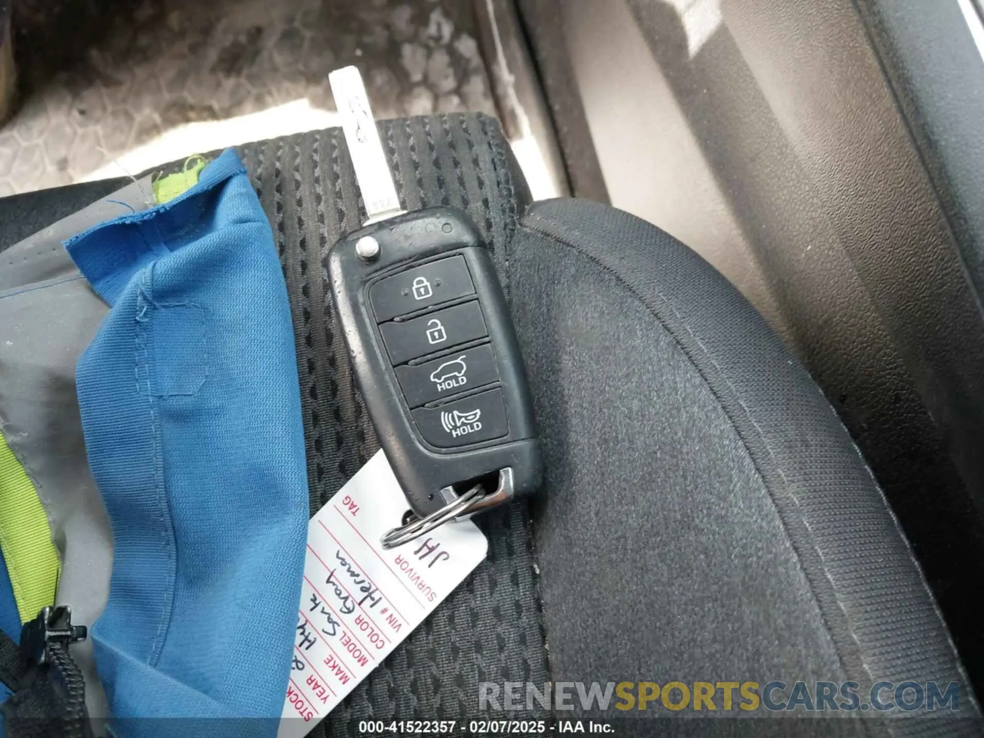 11 Photograph of a damaged car 5NMS2CAD2KH084511 HYUNDAI SANTA FE 2019