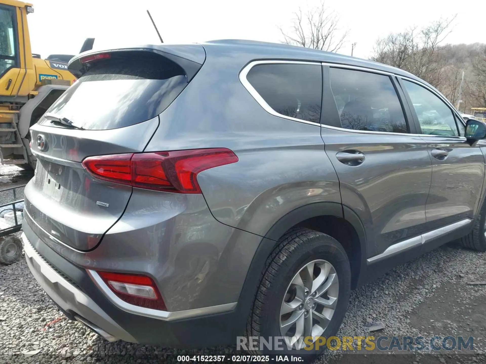 20 Photograph of a damaged car 5NMS2CAD2KH084511 HYUNDAI SANTA FE 2019