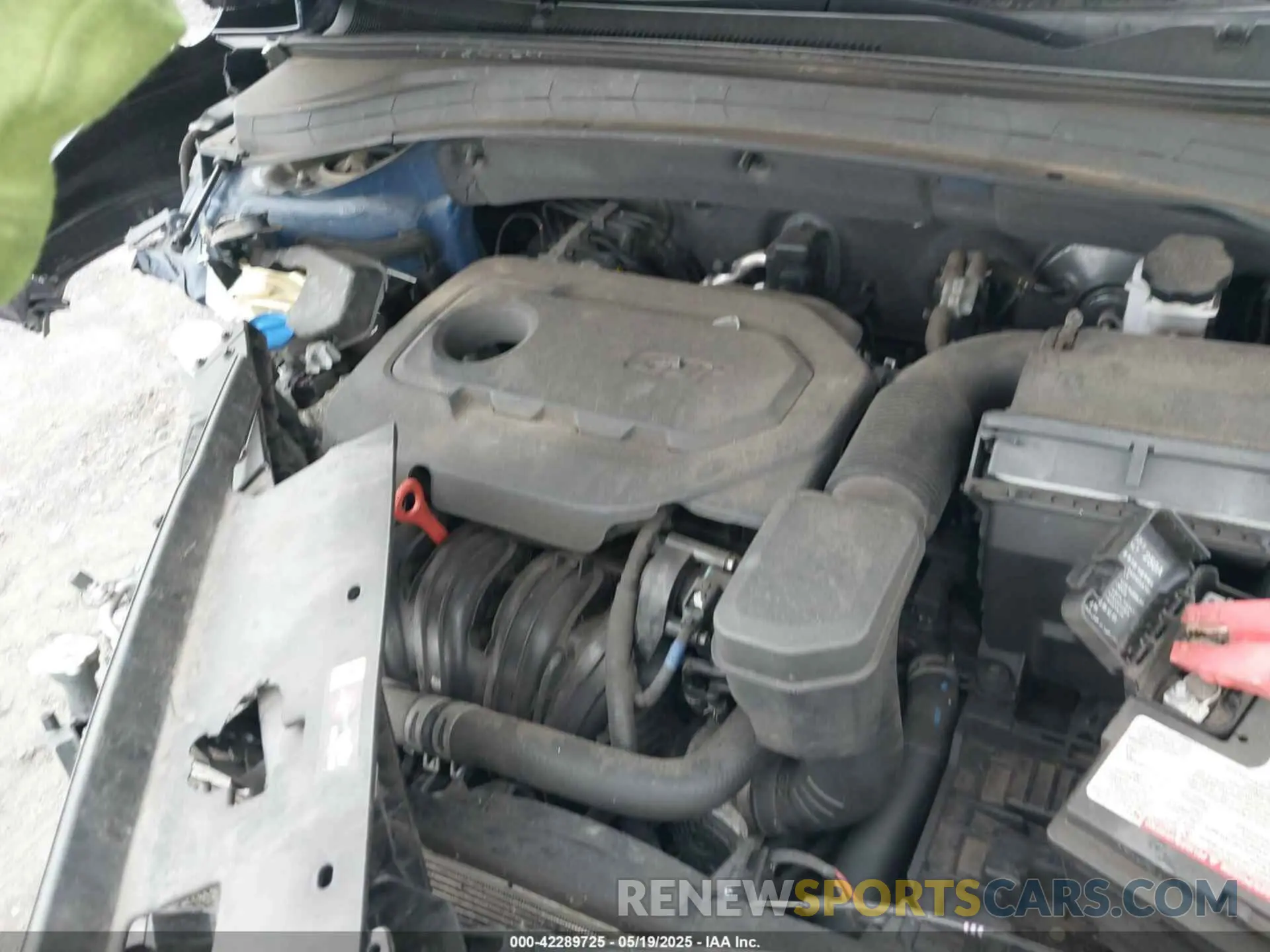 10 Photograph of a damaged car 5NMS2CAD3KH022518 HYUNDAI SANTA FE 2019