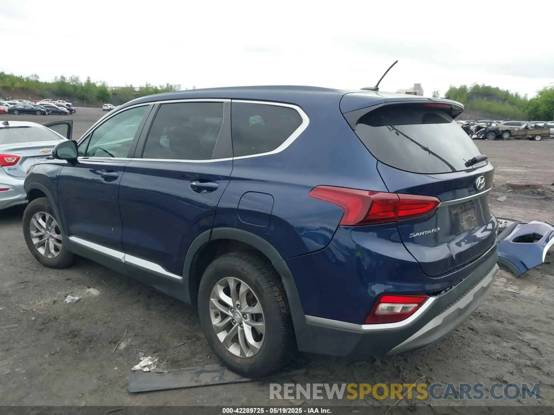3 Photograph of a damaged car 5NMS2CAD3KH022518 HYUNDAI SANTA FE 2019