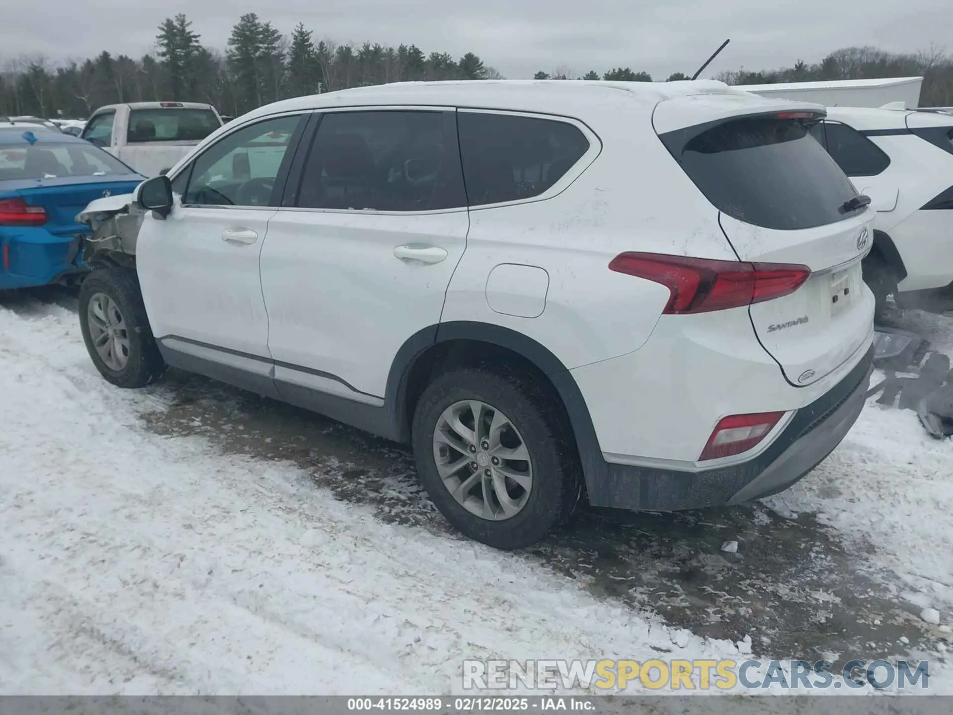 3 Photograph of a damaged car 5NMS2CAD4KH009602 HYUNDAI SANTA FE 2019