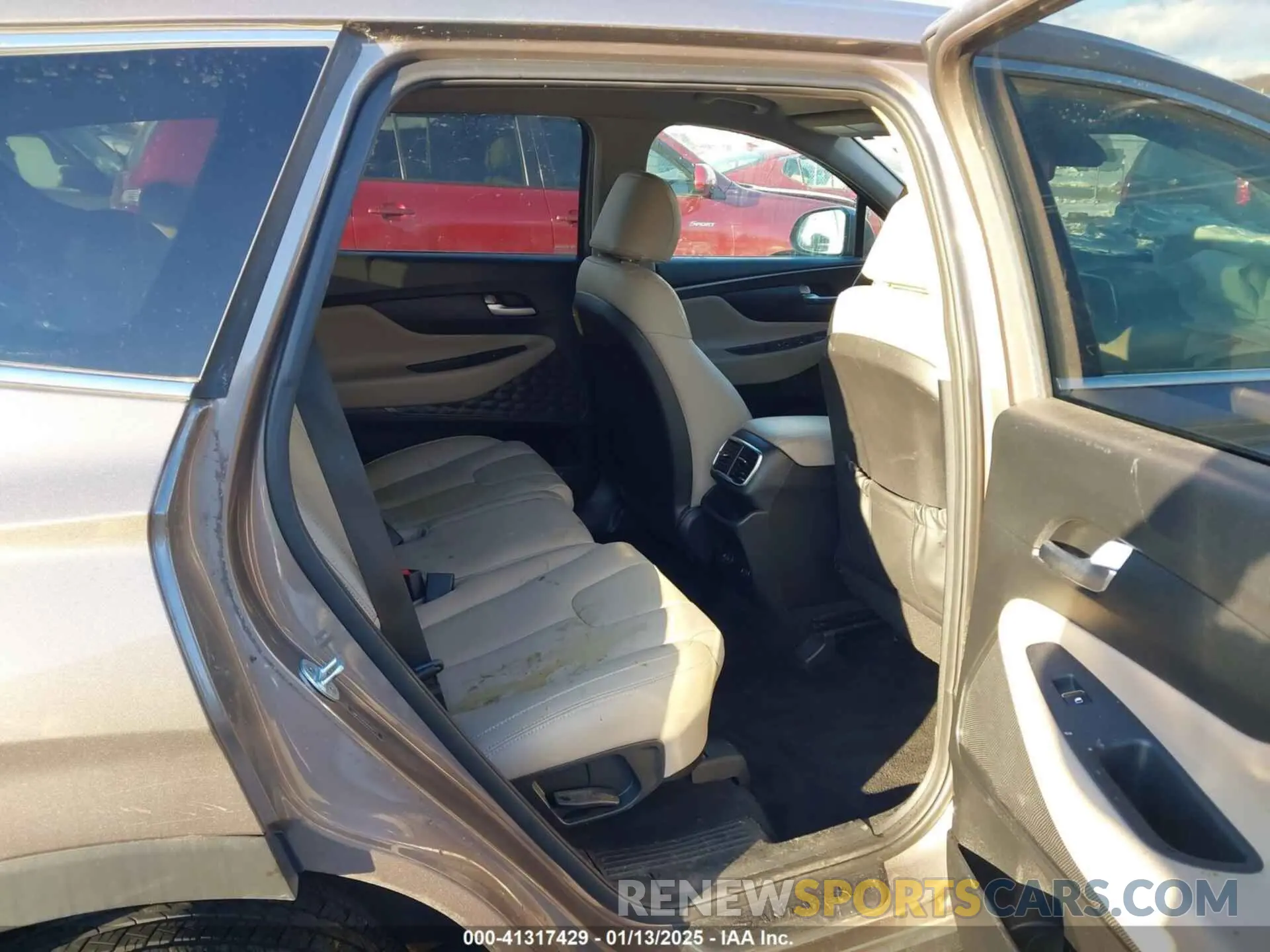 8 Photograph of a damaged car 5NMS2CAD4KH089712 HYUNDAI SANTA FE 2019