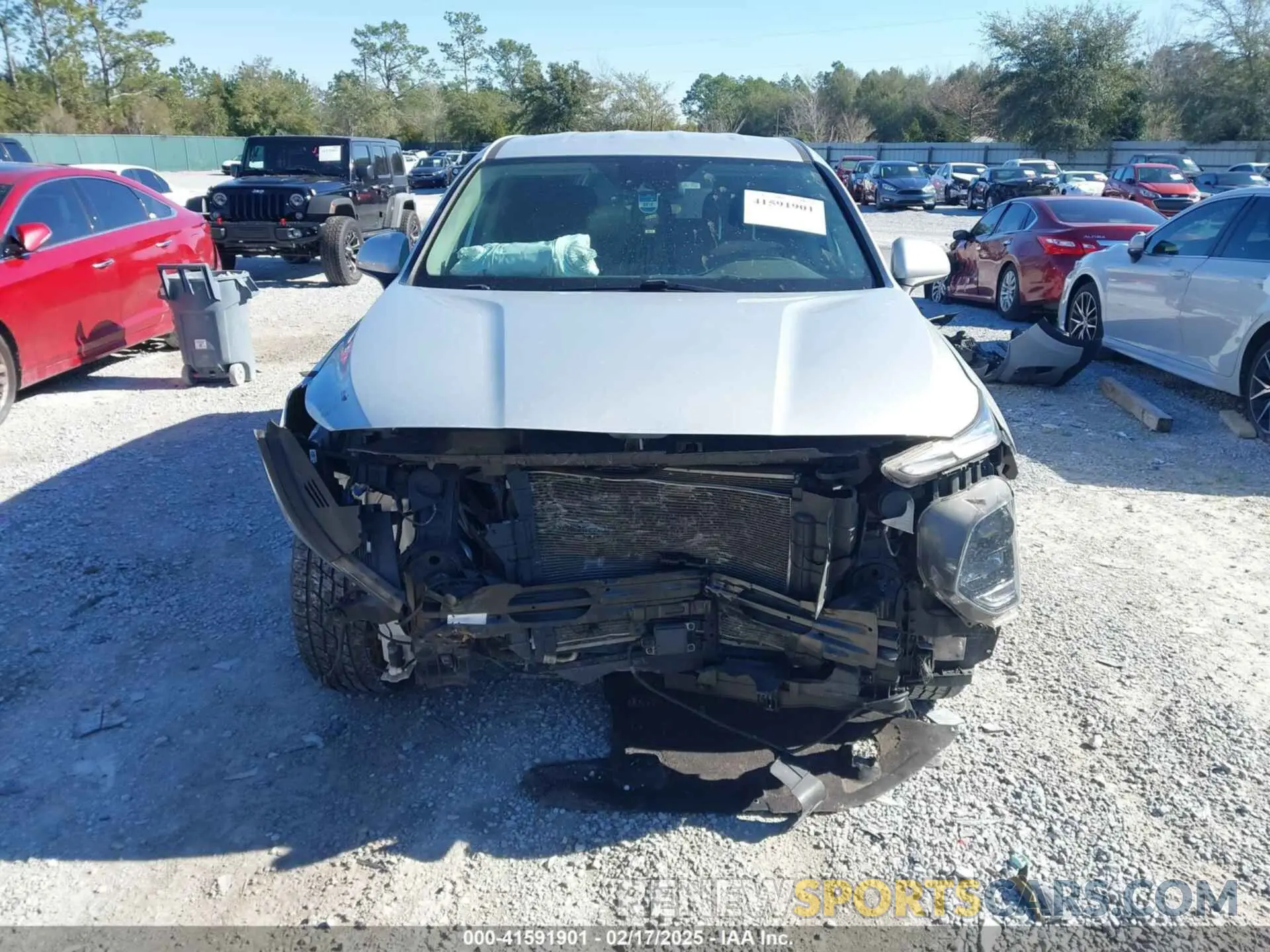 12 Photograph of a damaged car 5NMS2CAD4KH109117 HYUNDAI SANTA FE 2019