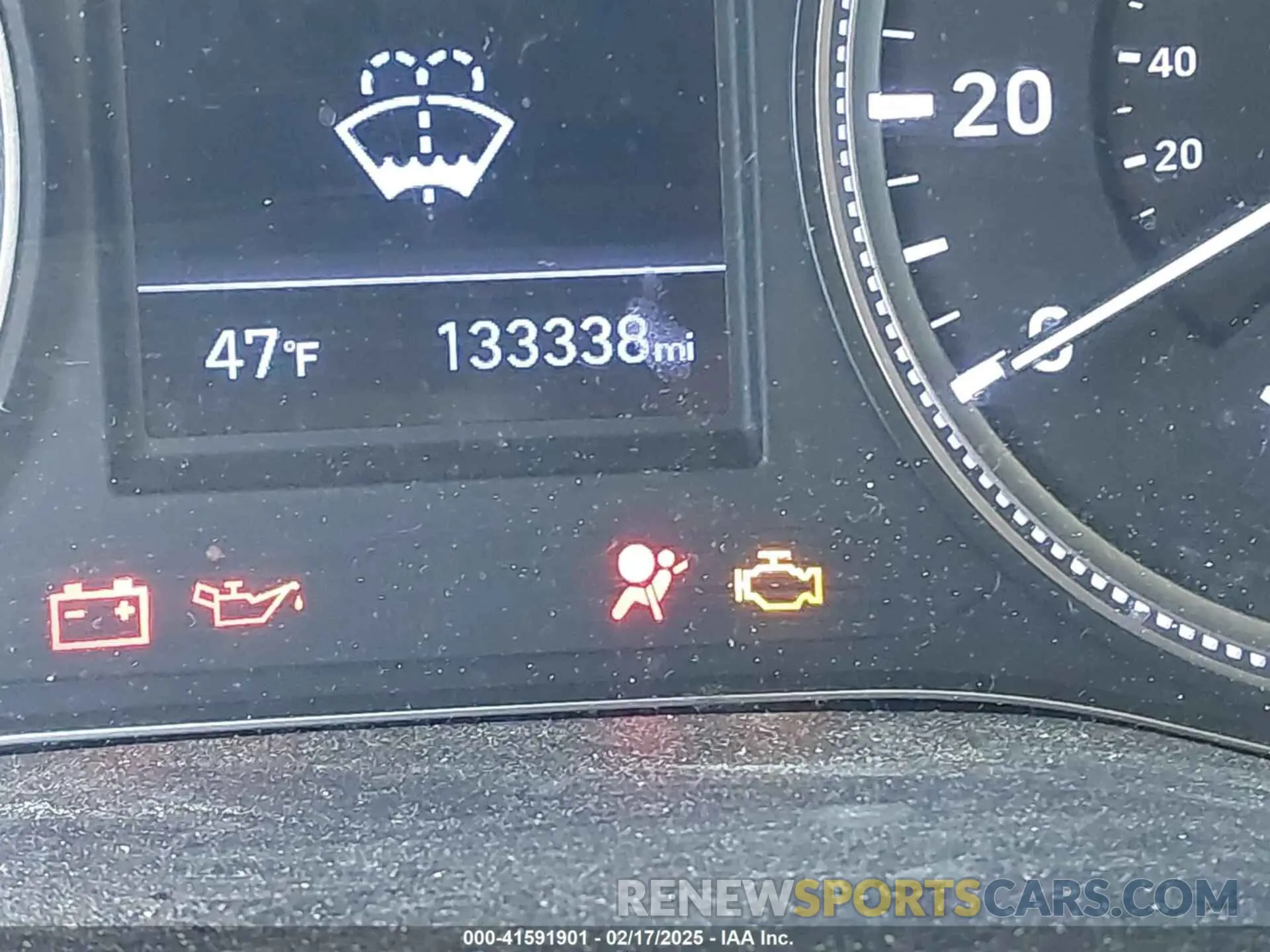 15 Photograph of a damaged car 5NMS2CAD4KH109117 HYUNDAI SANTA FE 2019