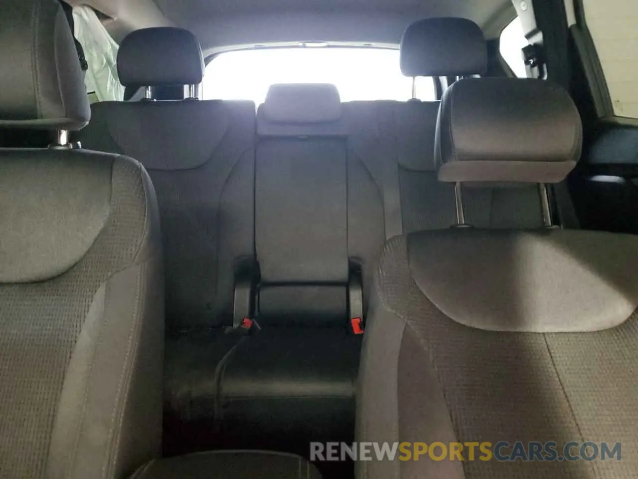 10 Photograph of a damaged car 5NMS2CAD4KH115371 HYUNDAI SANTA FE 2019