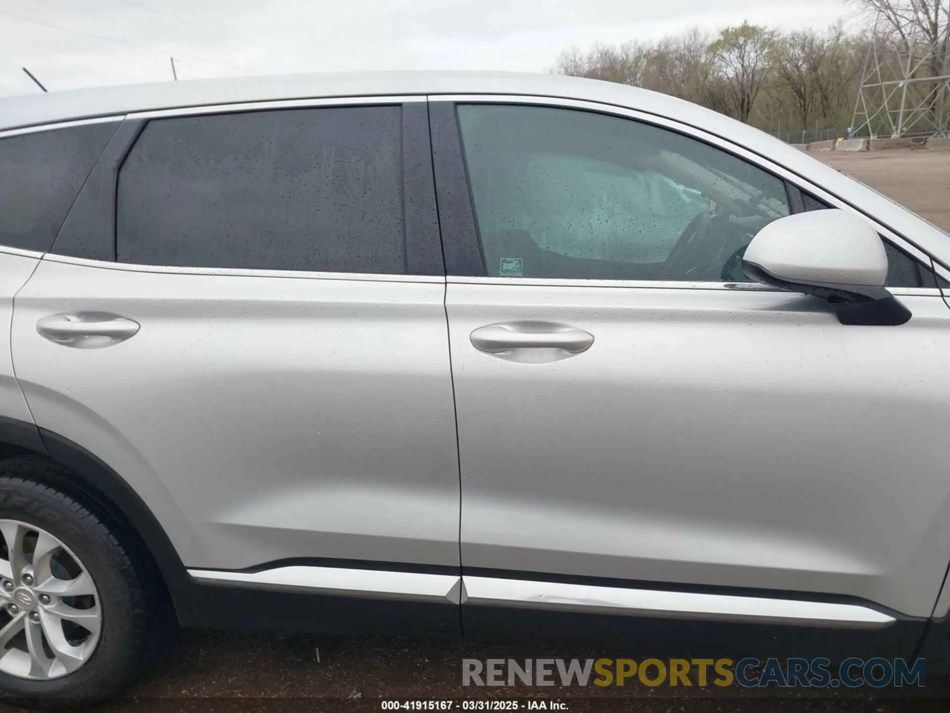 13 Photograph of a damaged car 5NMS2CAD5KH089864 HYUNDAI SANTA FE 2019
