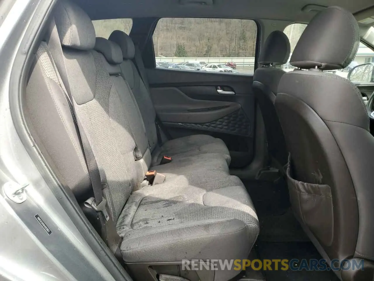 11 Photograph of a damaged car 5NMS2CAD5KH093963 HYUNDAI SANTA FE 2019