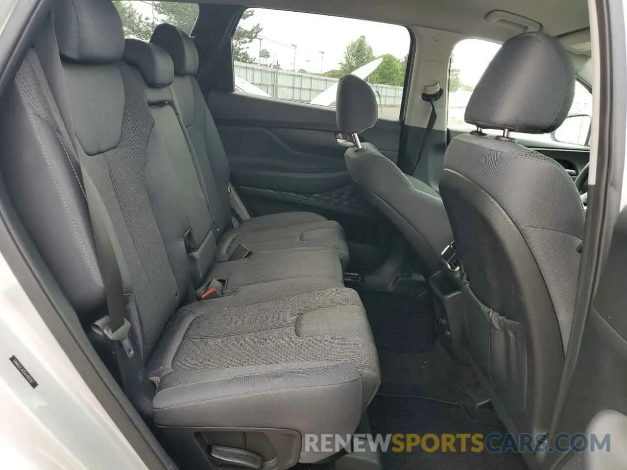 11 Photograph of a damaged car 5NMS2CAD5KH125357 HYUNDAI SANTA FE 2019