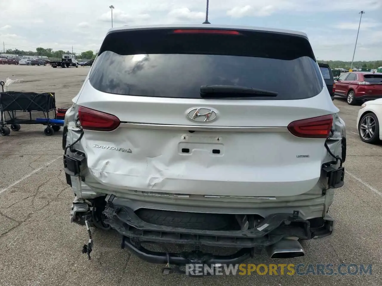 6 Photograph of a damaged car 5NMS2CAD5KH125357 HYUNDAI SANTA FE 2019