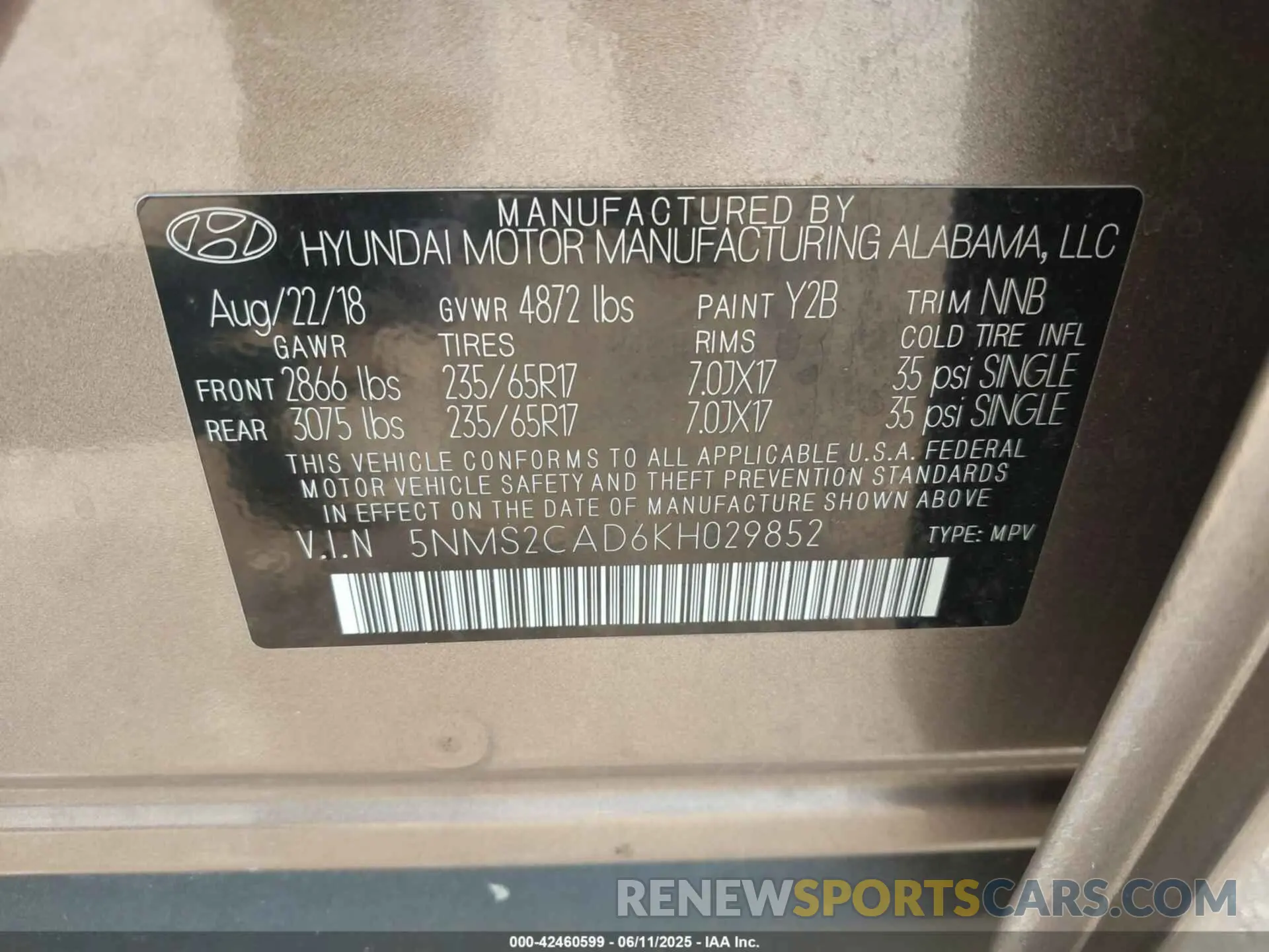 9 Photograph of a damaged car 5NMS2CAD6KH029852 HYUNDAI SANTA FE 2019
