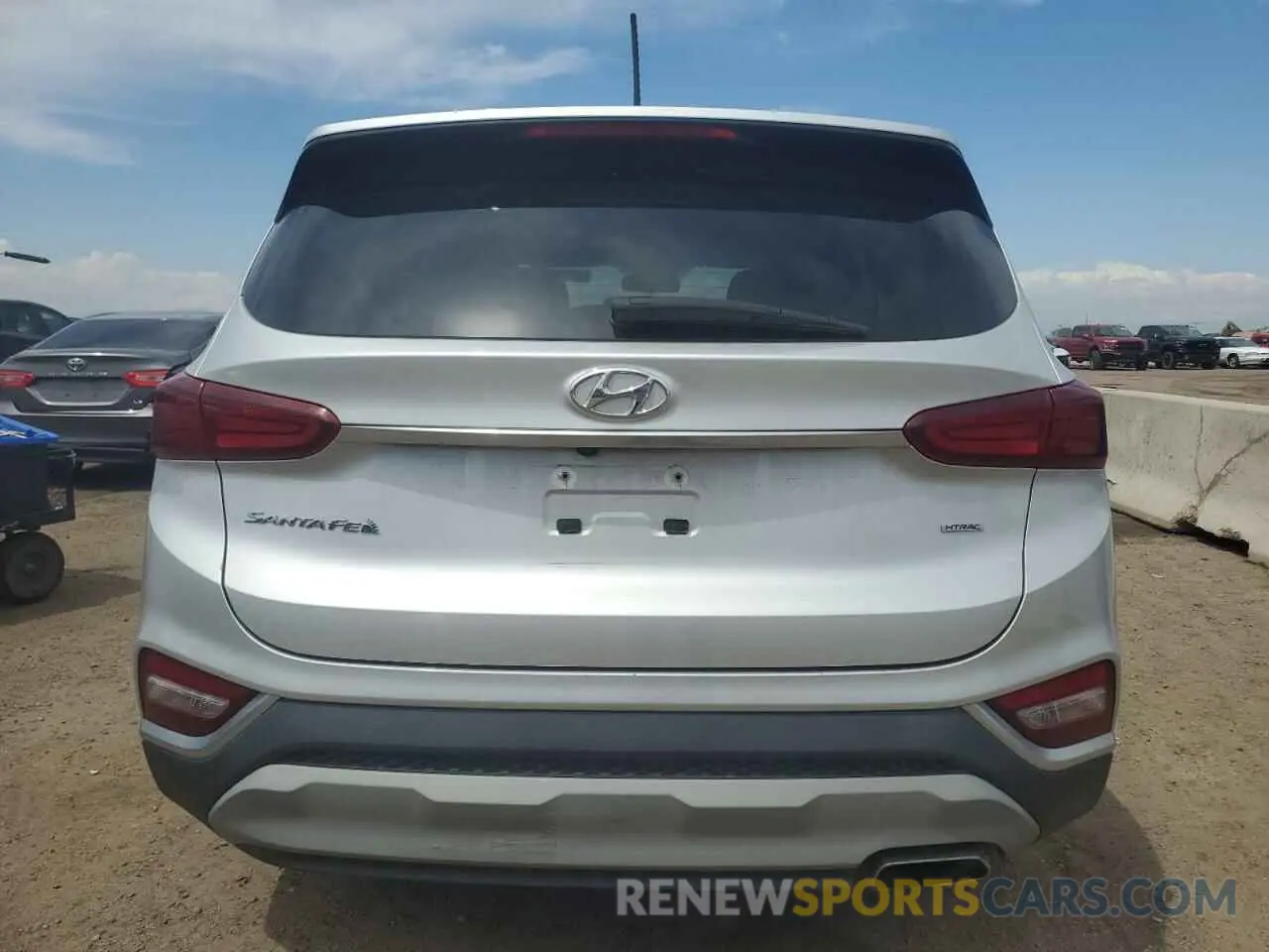 6 Photograph of a damaged car 5NMS2CAD6KH108020 HYUNDAI SANTA FE 2019