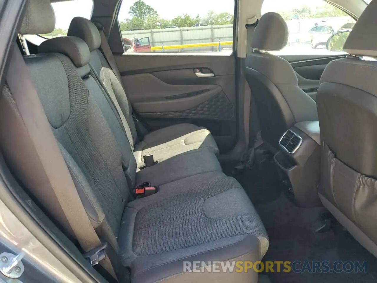11 Photograph of a damaged car 5NMS2CAD7KH098372 HYUNDAI SANTA FE 2019