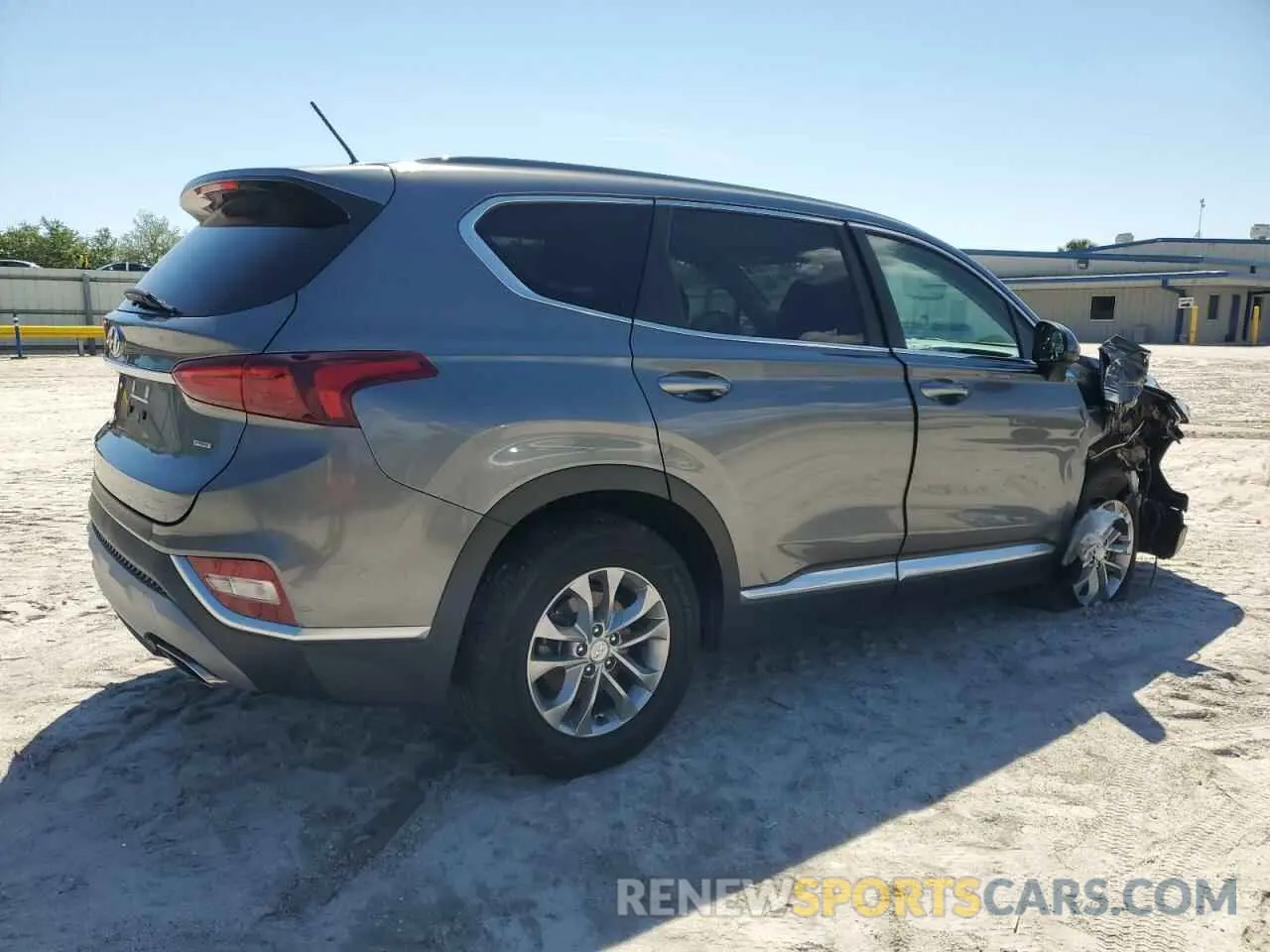 3 Photograph of a damaged car 5NMS2CAD7KH098372 HYUNDAI SANTA FE 2019