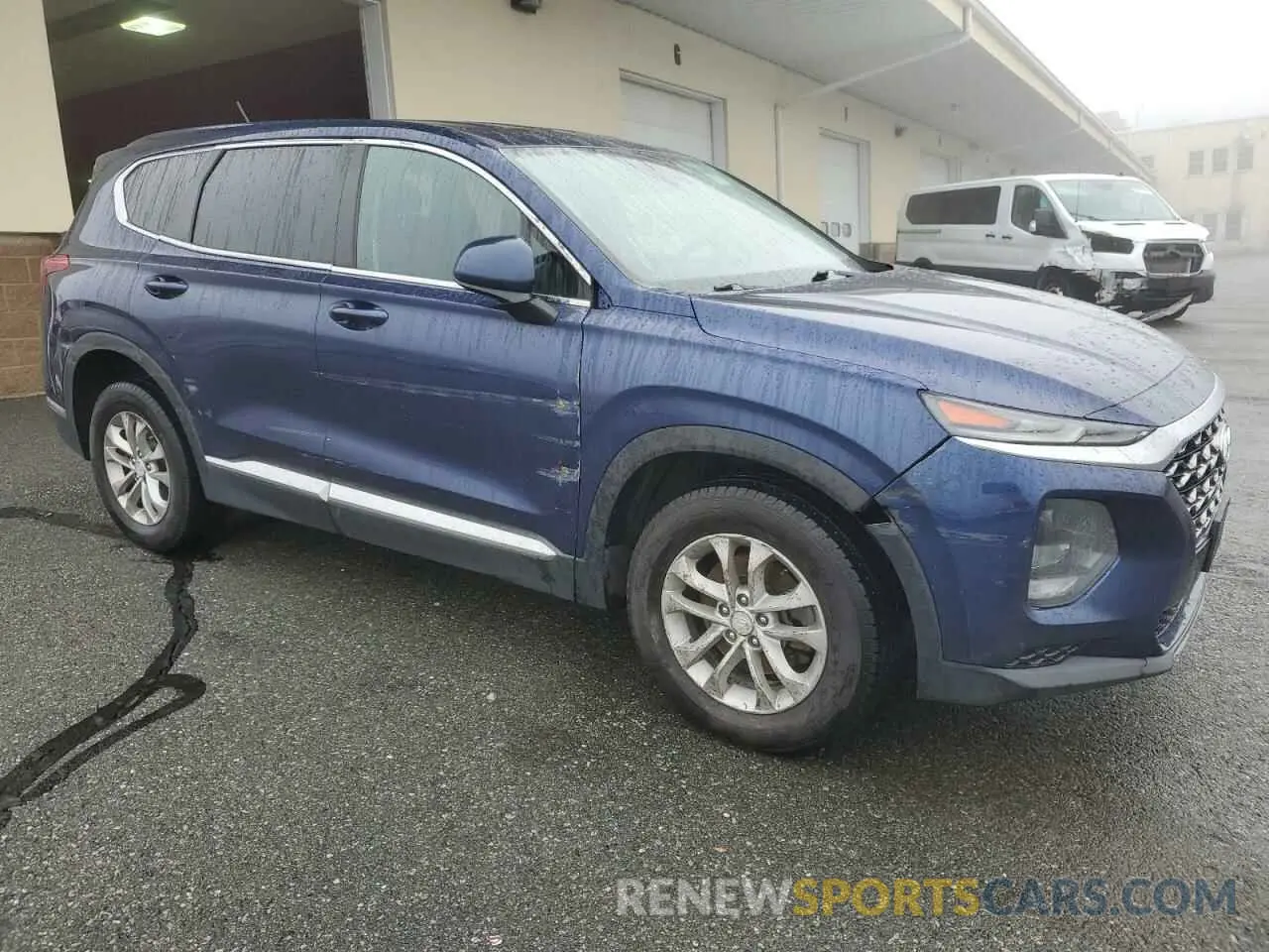 4 Photograph of a damaged car 5NMS2CAD7KH117079 HYUNDAI SANTA FE 2019