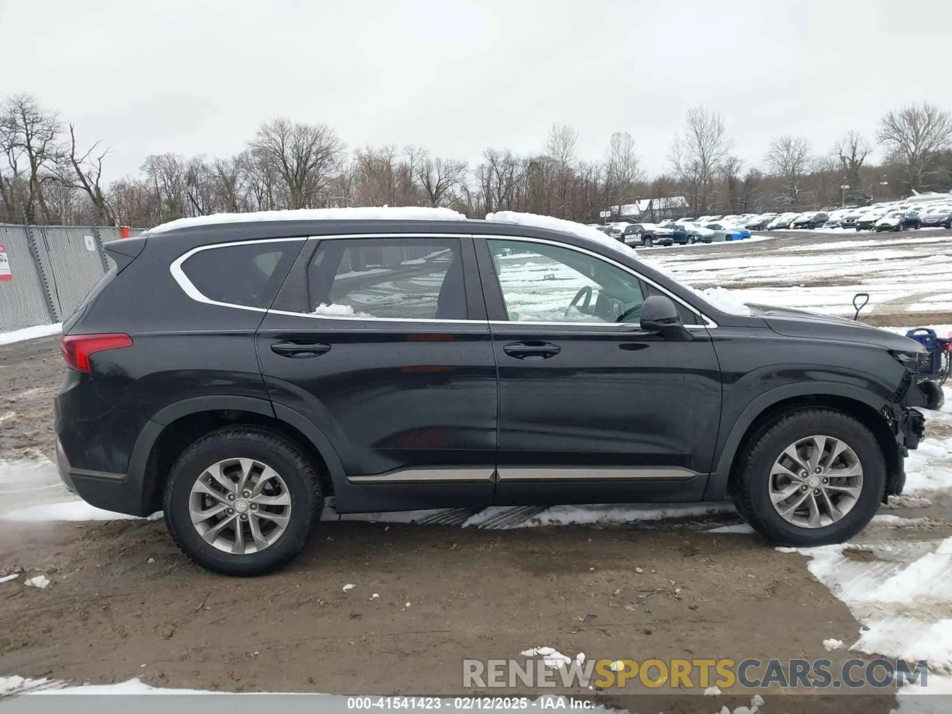 13 Photograph of a damaged car 5NMS2CAD9KH003200 HYUNDAI SANTA FE 2019