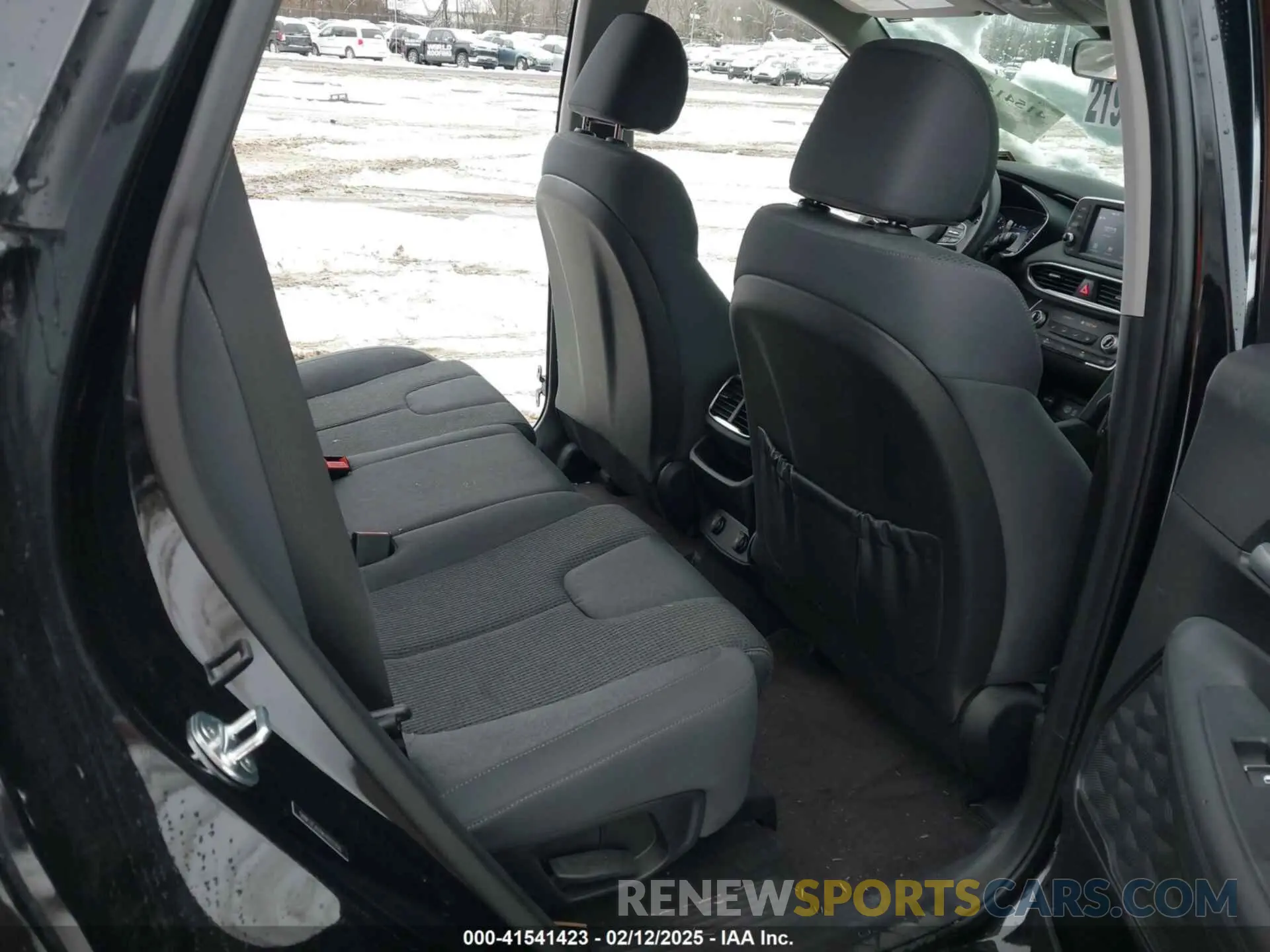 8 Photograph of a damaged car 5NMS2CAD9KH003200 HYUNDAI SANTA FE 2019