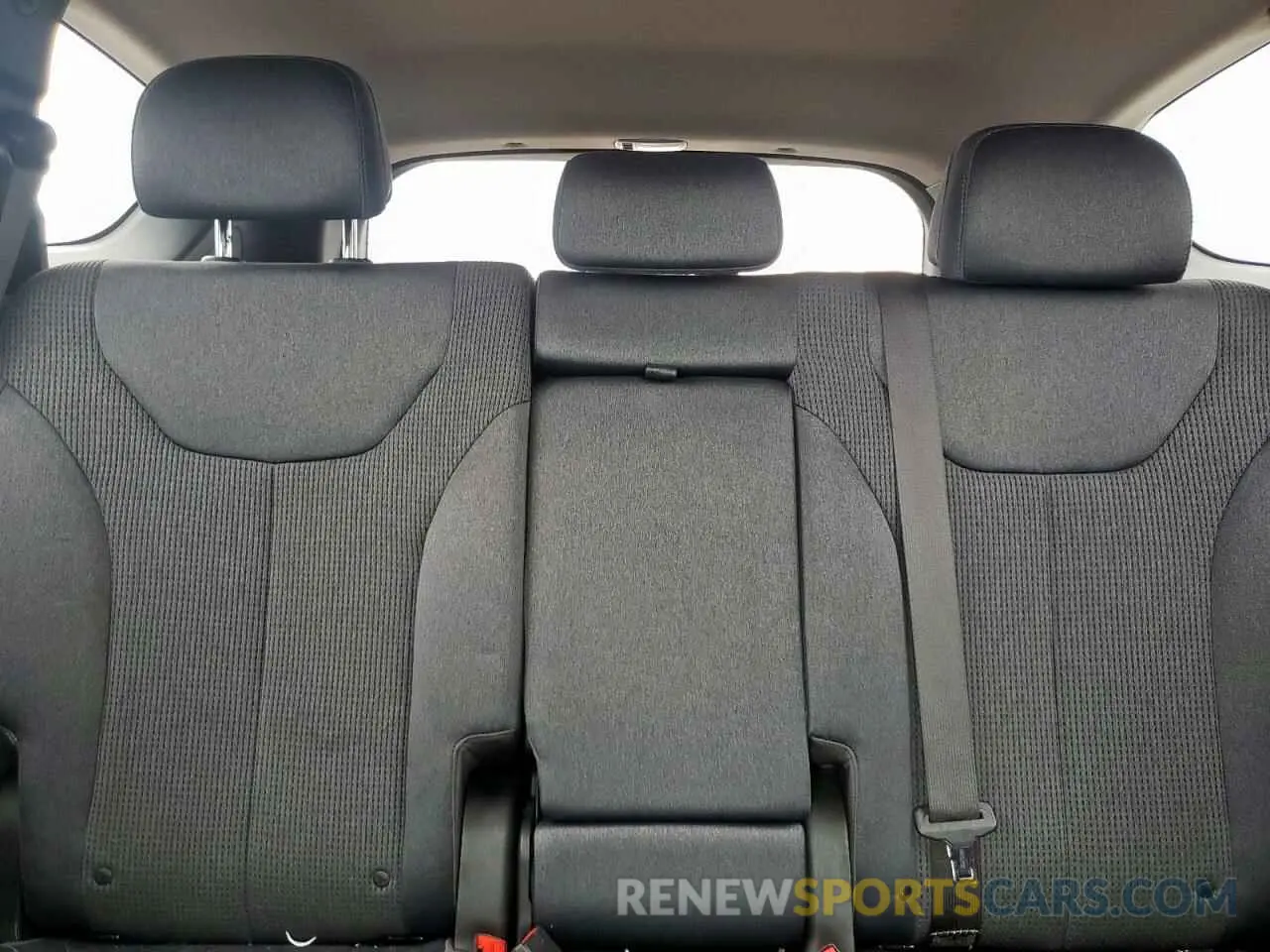 10 Photograph of a damaged car 5NMS2CAD9KH012754 HYUNDAI SANTA FE 2019