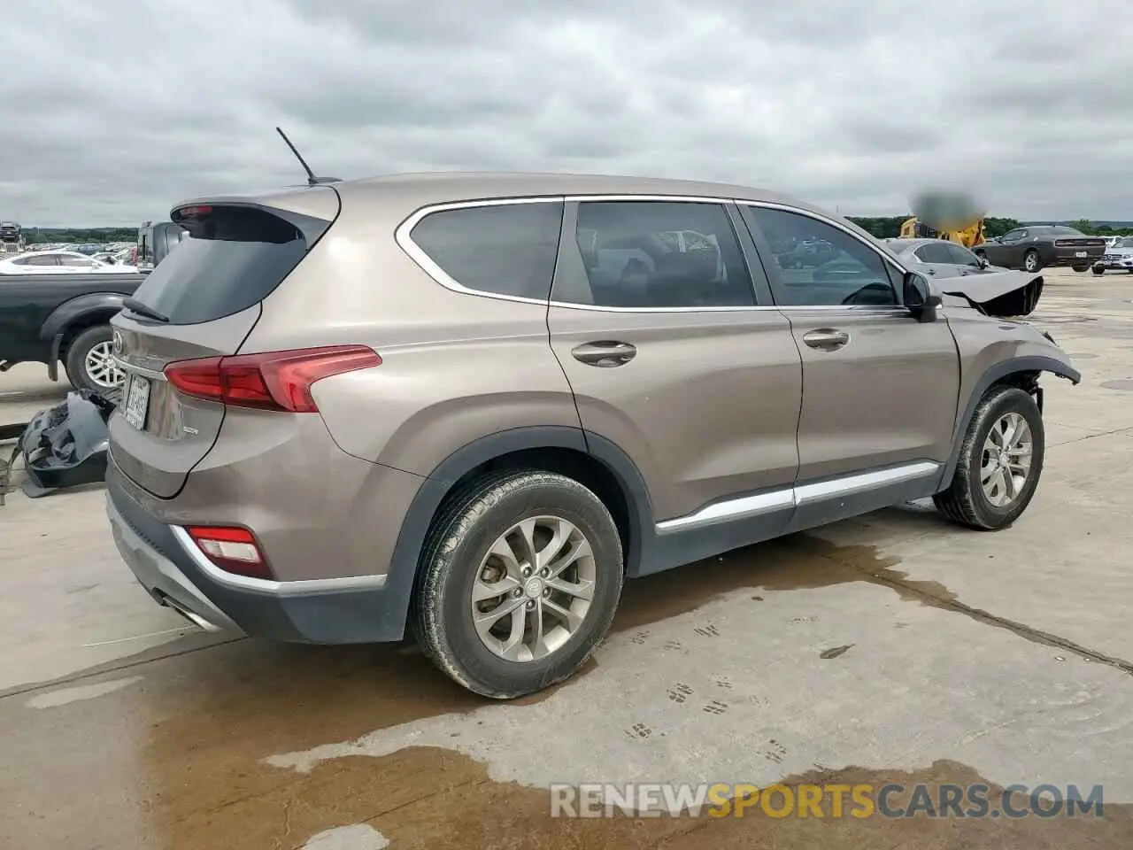 3 Photograph of a damaged car 5NMS2CAD9KH012754 HYUNDAI SANTA FE 2019