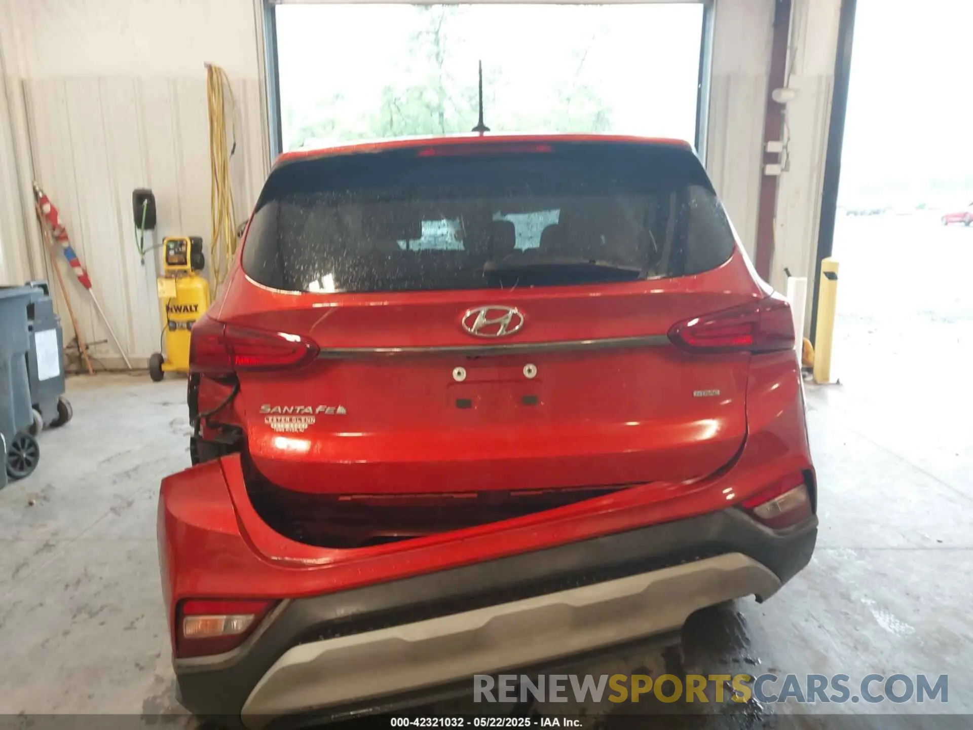 15 Photograph of a damaged car 5NMS2CAD9KH032647 HYUNDAI SANTA FE 2019