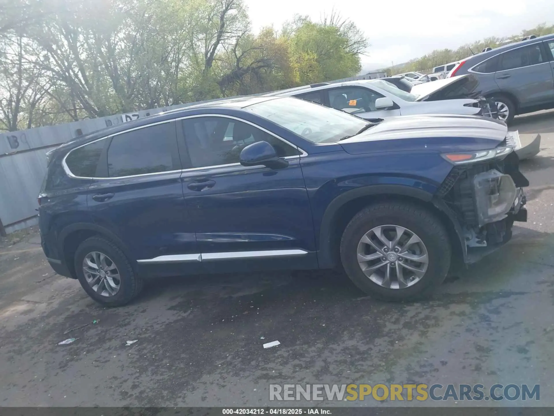 13 Photograph of a damaged car 5NMS2CADXKH121482 HYUNDAI SANTA FE 2019