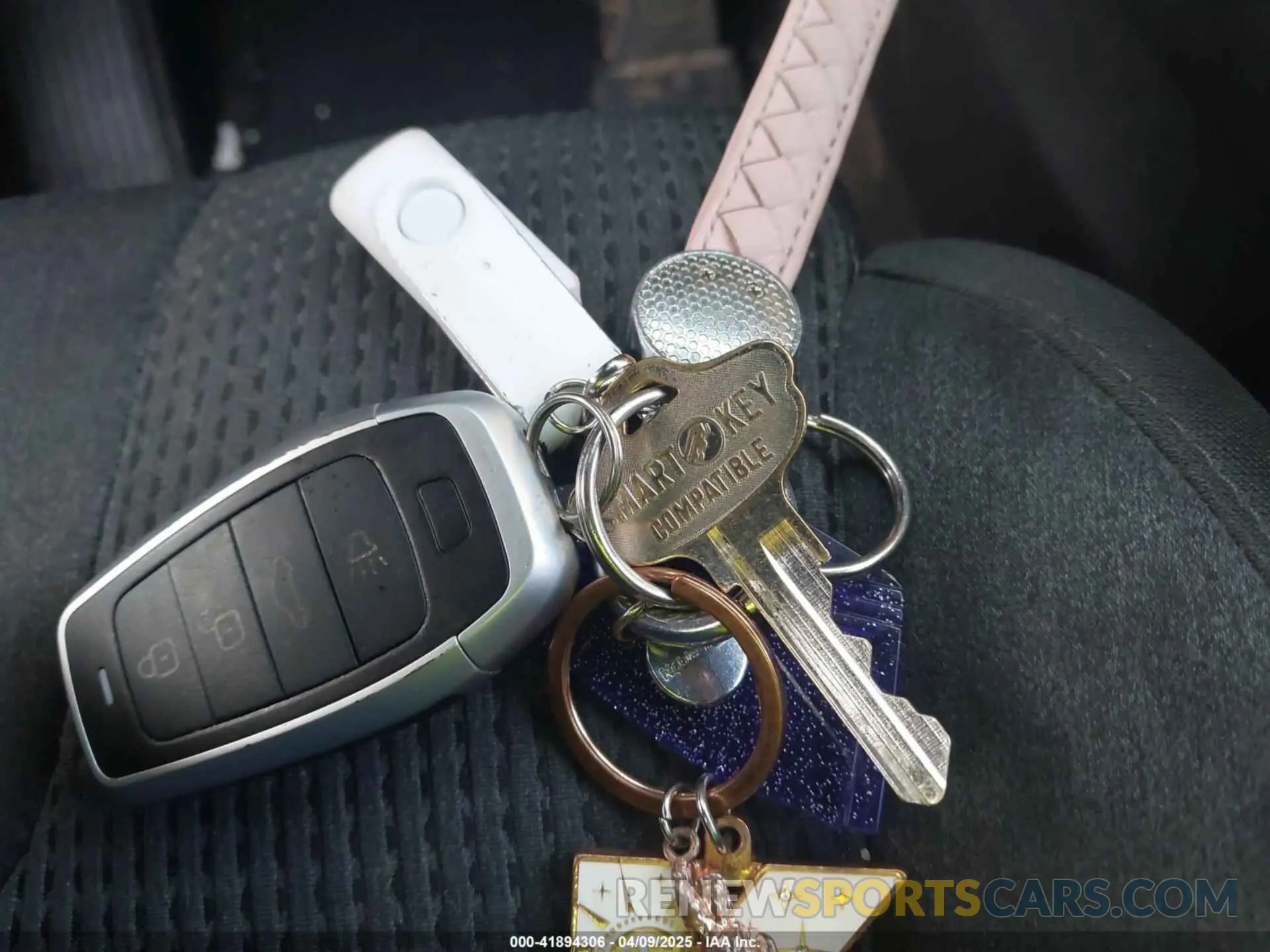 11 Photograph of a damaged car 5NMS33AD0KH006550 HYUNDAI SANTA FE 2019