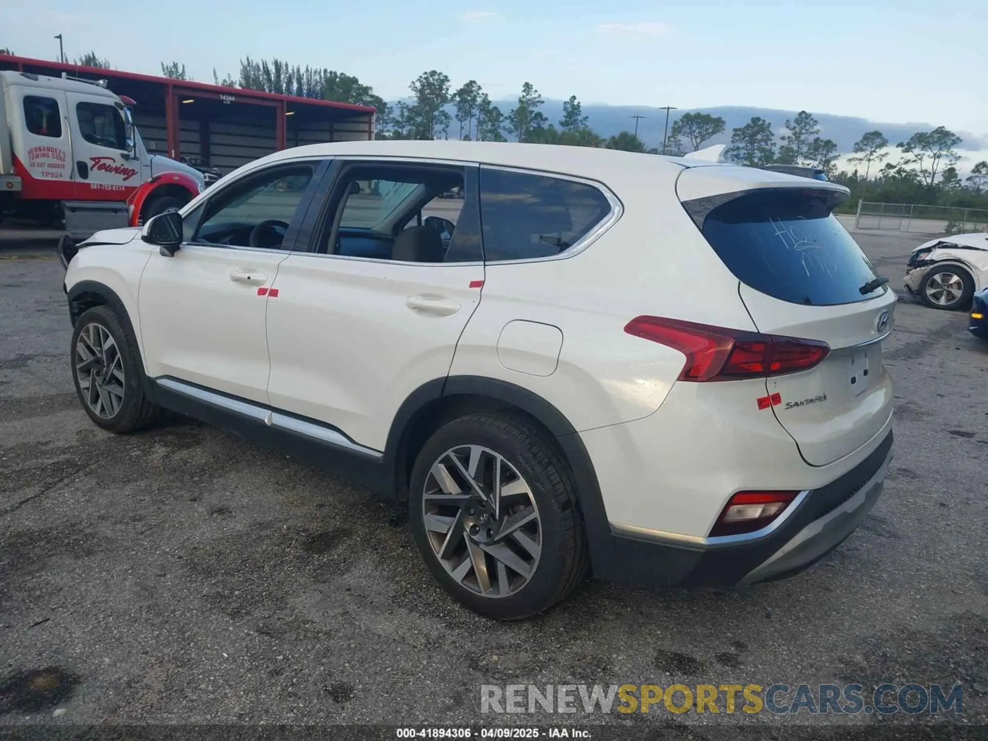 3 Photograph of a damaged car 5NMS33AD0KH006550 HYUNDAI SANTA FE 2019
