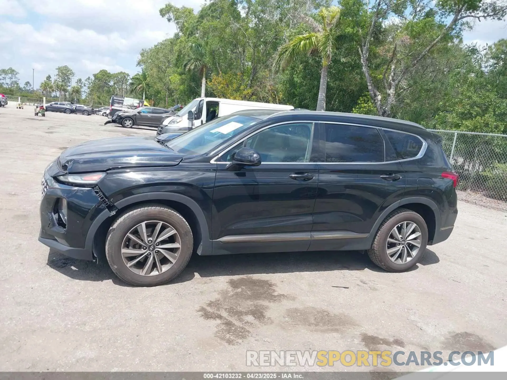 14 Photograph of a damaged car 5NMS33AD0KH023929 HYUNDAI SANTA FE 2019