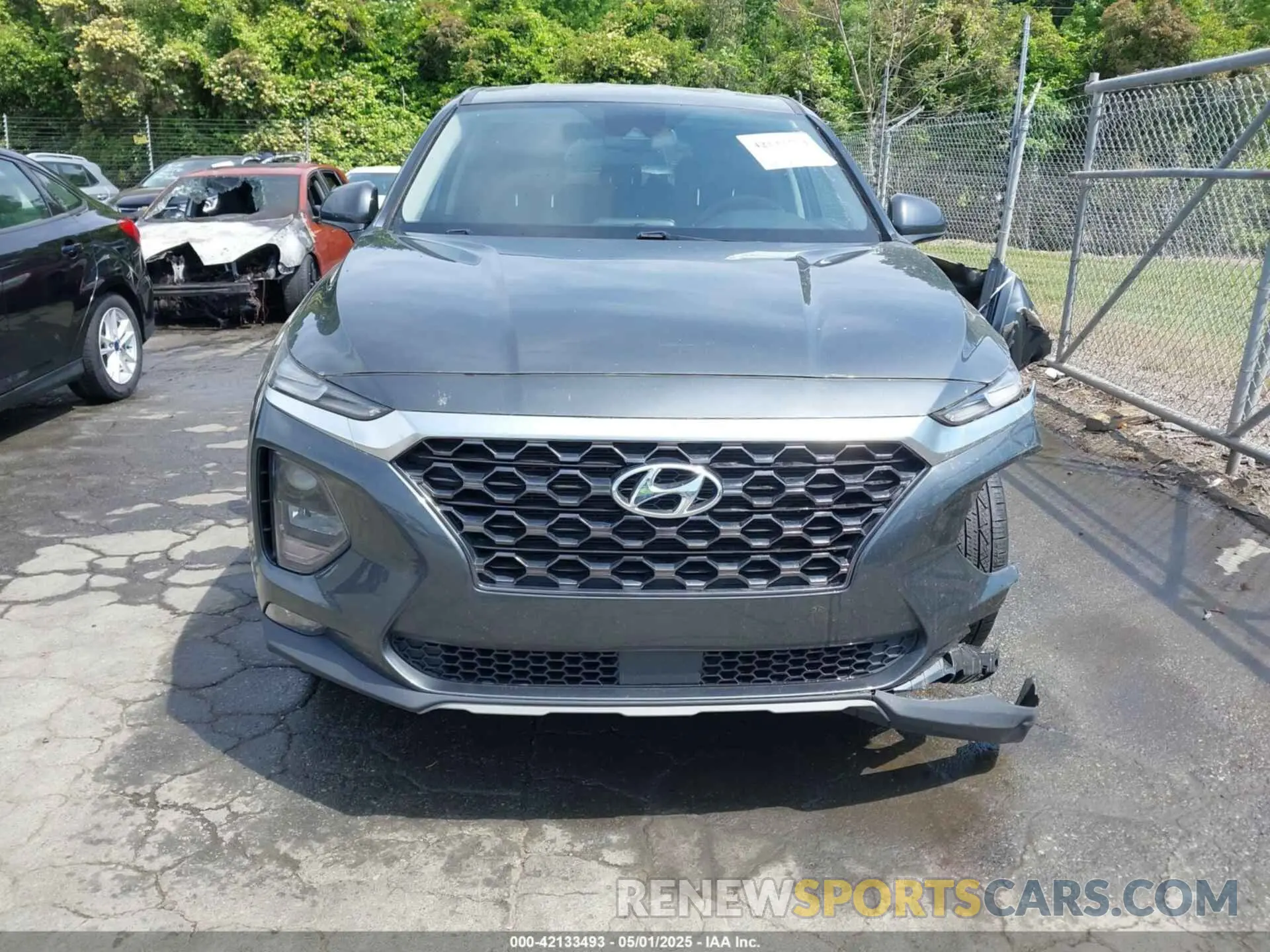 12 Photograph of a damaged car 5NMS33AD0KH134674 HYUNDAI SANTA FE 2019