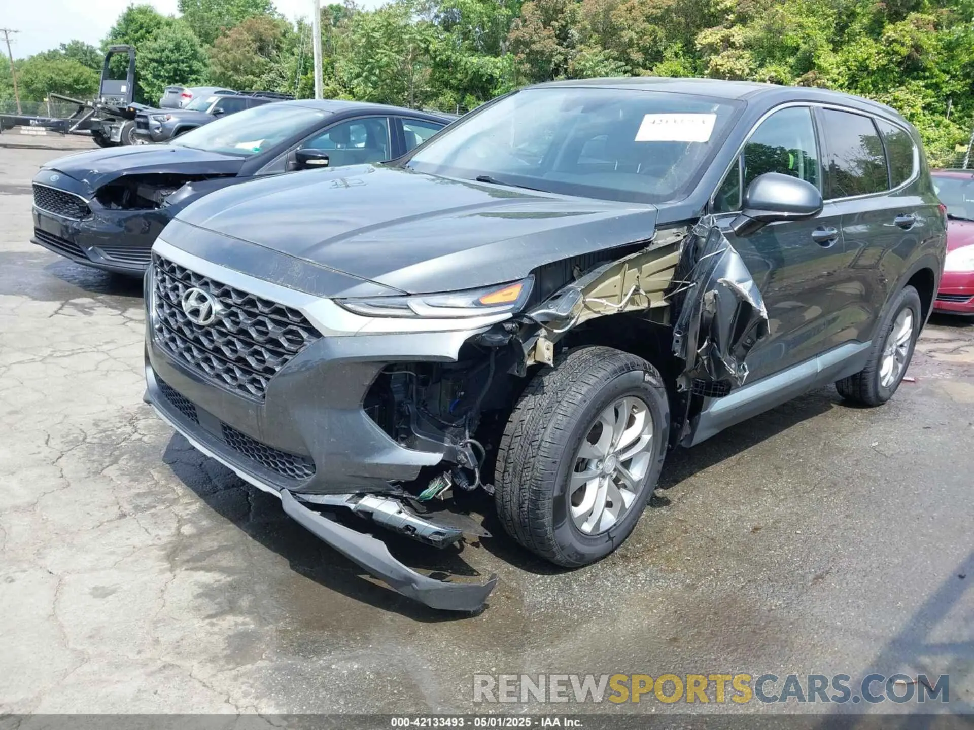 6 Photograph of a damaged car 5NMS33AD0KH134674 HYUNDAI SANTA FE 2019