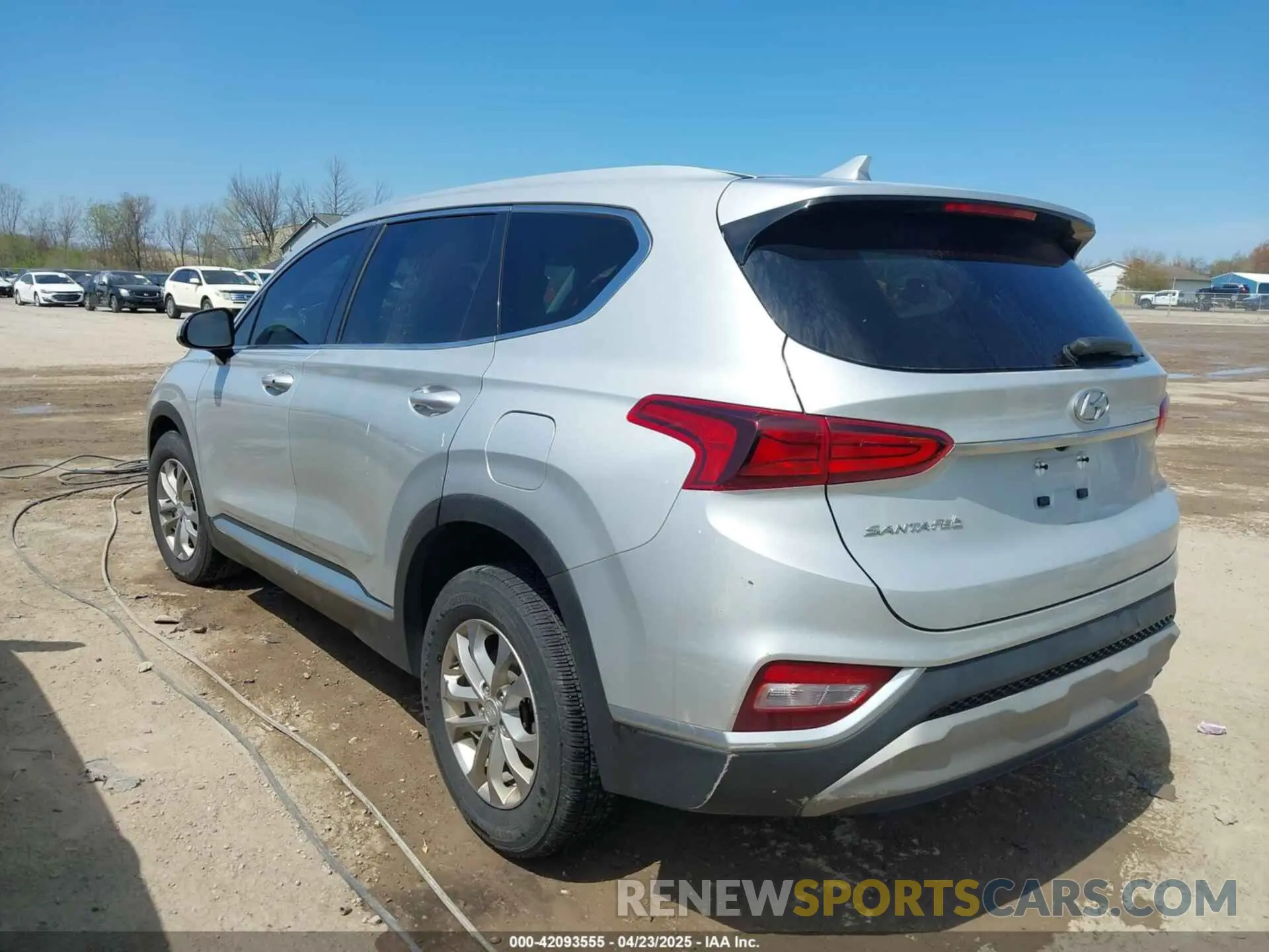 3 Photograph of a damaged car 5NMS33AD1KH101182 HYUNDAI SANTA FE 2019
