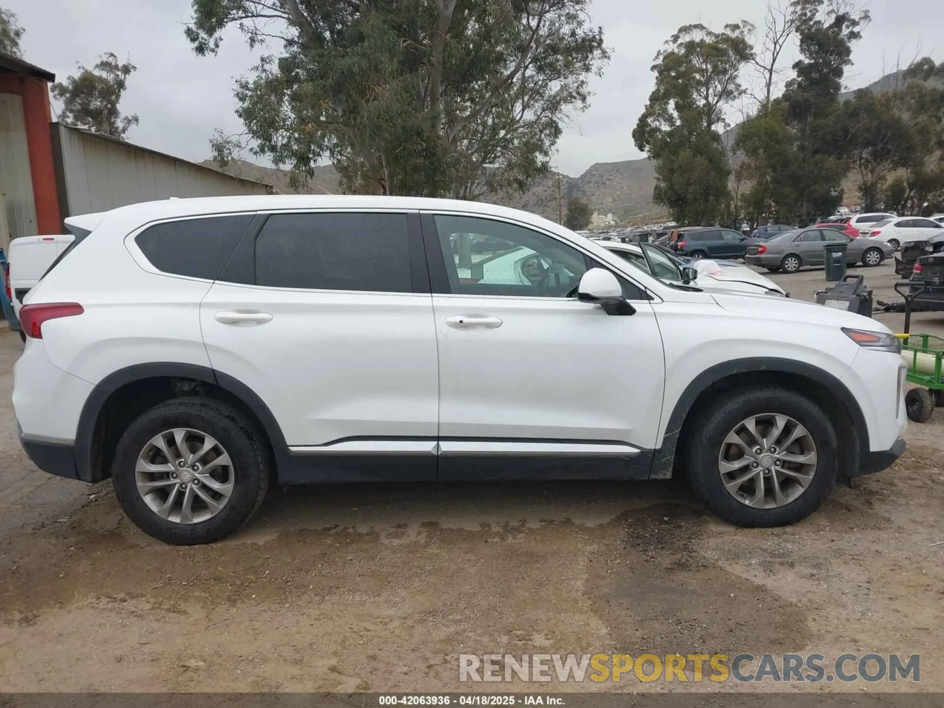 13 Photograph of a damaged car 5NMS33AD2KH090421 HYUNDAI SANTA FE 2019