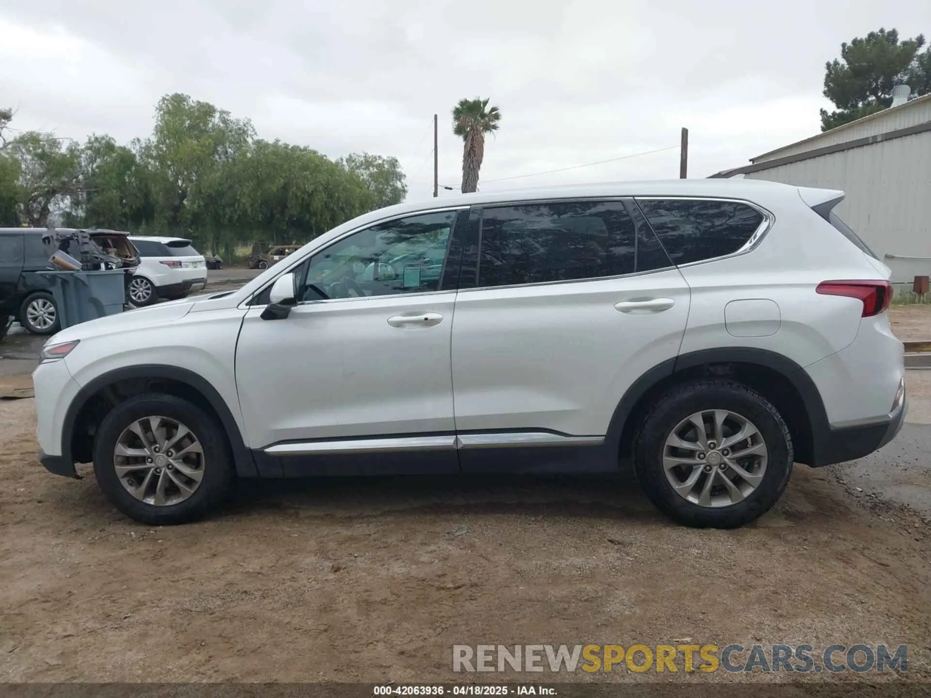 14 Photograph of a damaged car 5NMS33AD2KH090421 HYUNDAI SANTA FE 2019