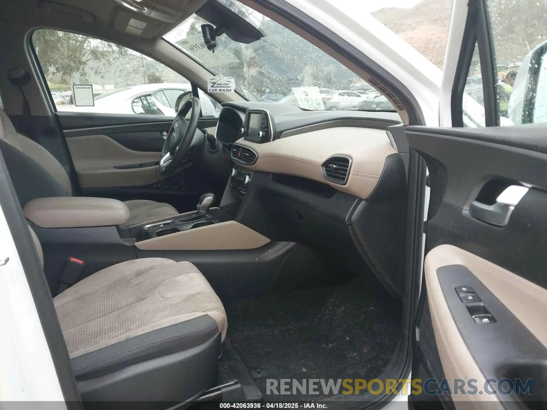 5 Photograph of a damaged car 5NMS33AD2KH090421 HYUNDAI SANTA FE 2019