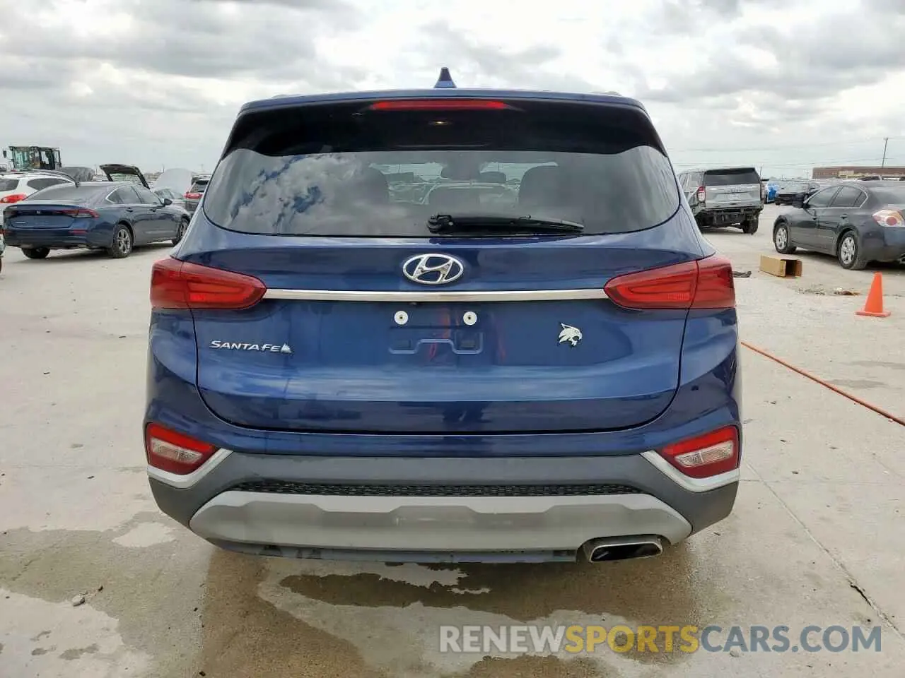 6 Photograph of a damaged car 5NMS33AD3KH011760 HYUNDAI SANTA FE 2019