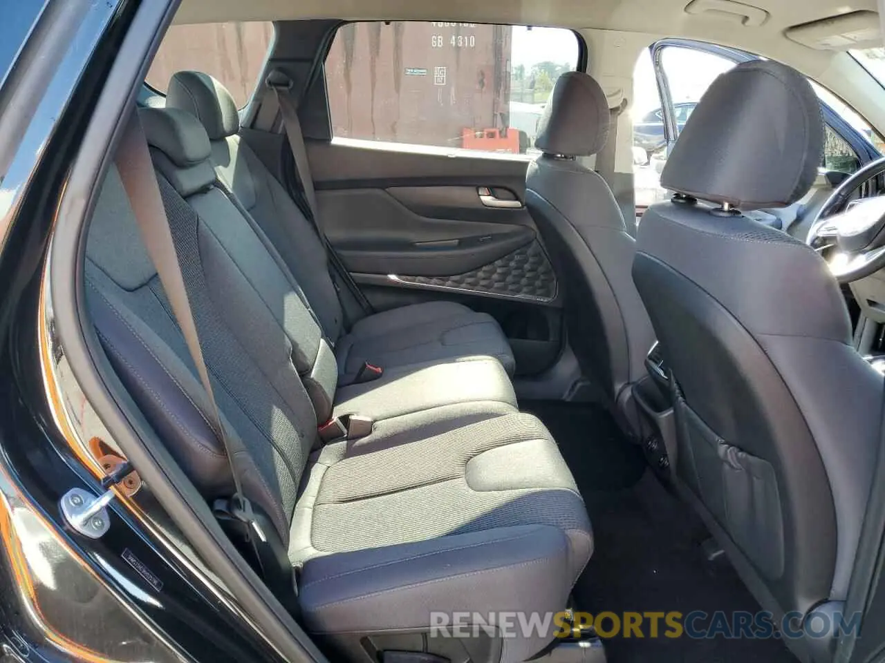 11 Photograph of a damaged car 5NMS33AD3KH025786 HYUNDAI SANTA FE 2019